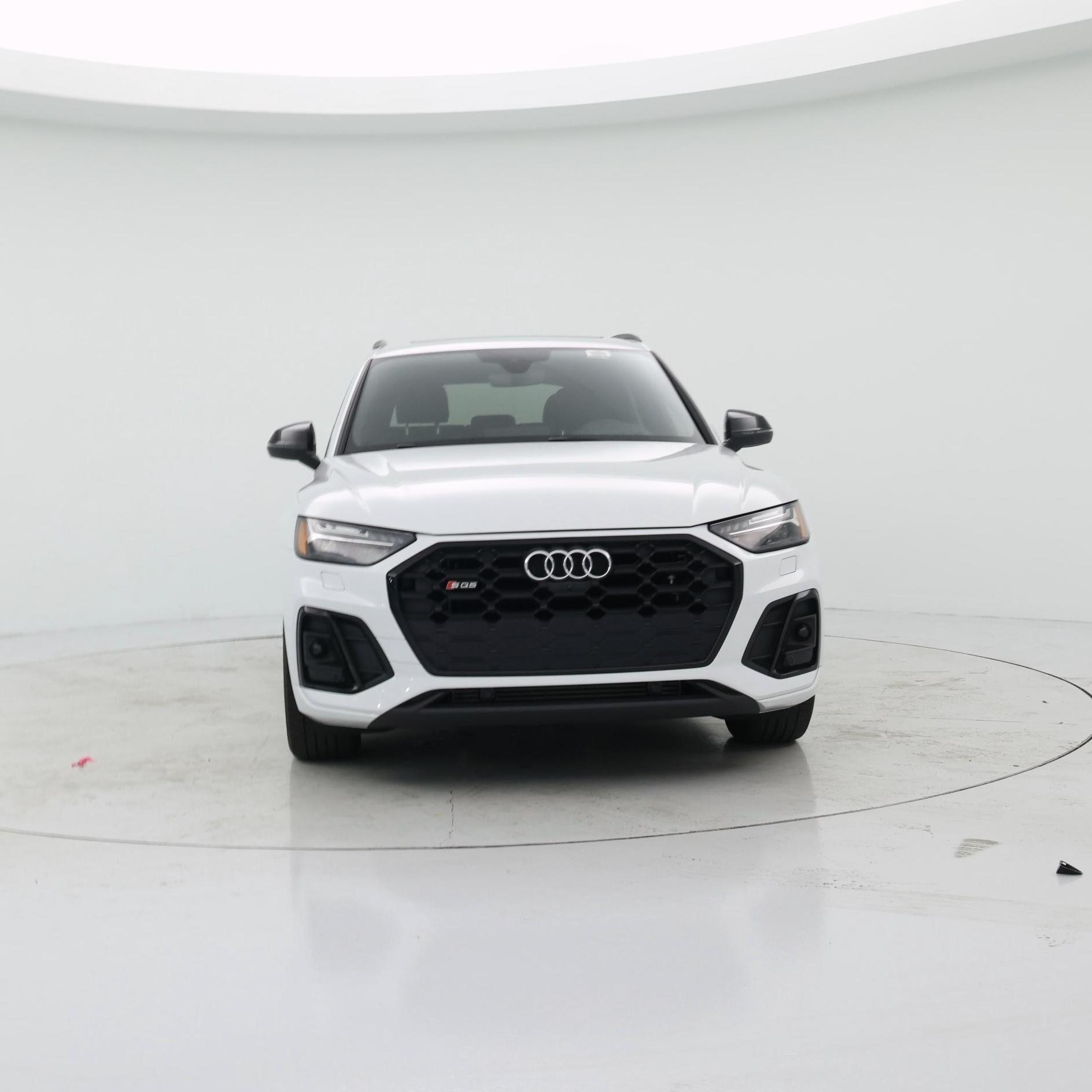 Thumbnail: 2021 Audi SQ5 - 5