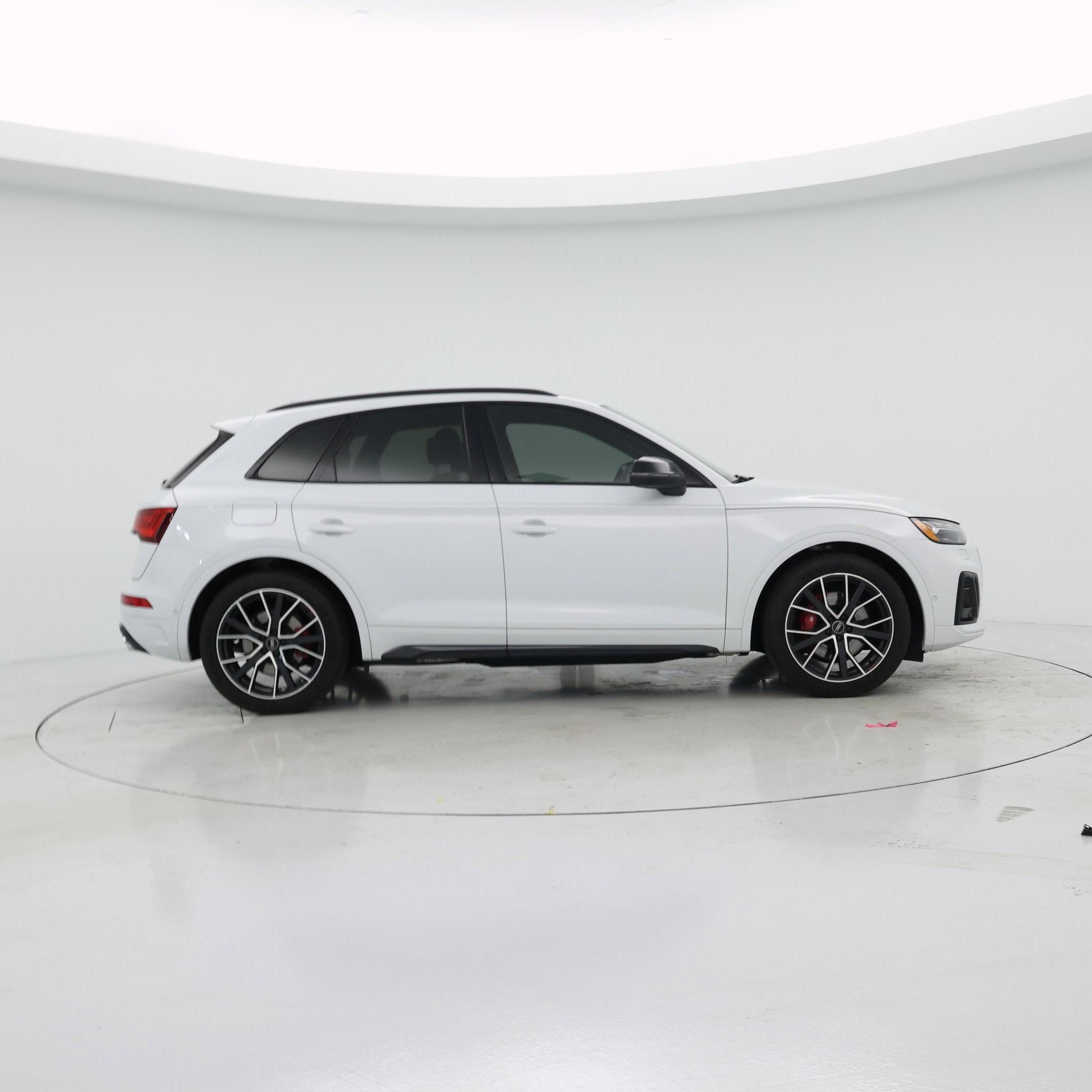 Thumbnail: 2021 Audi SQ5 - 7