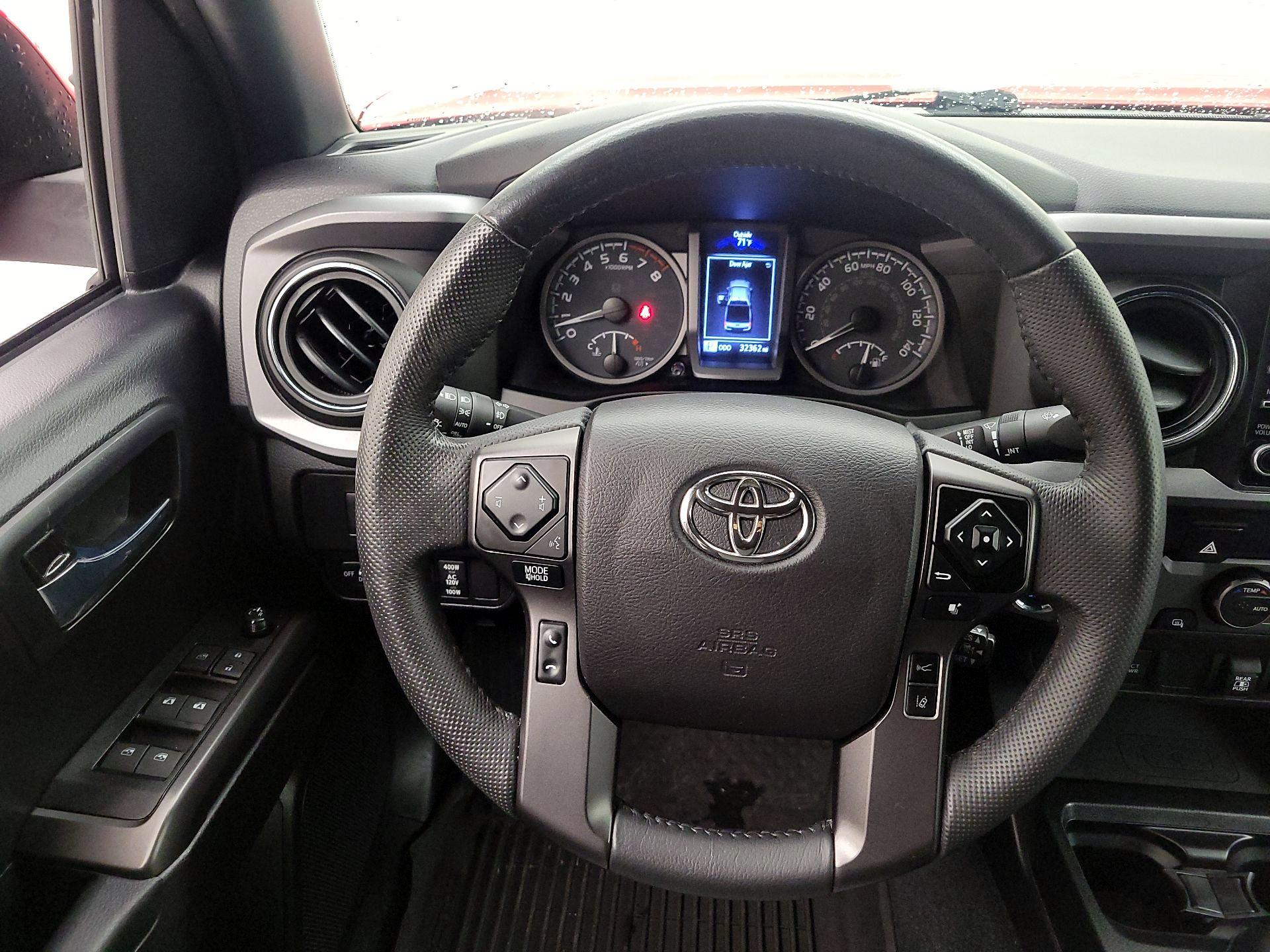 Thumbnail: 2021 Toyota Tacoma - 10