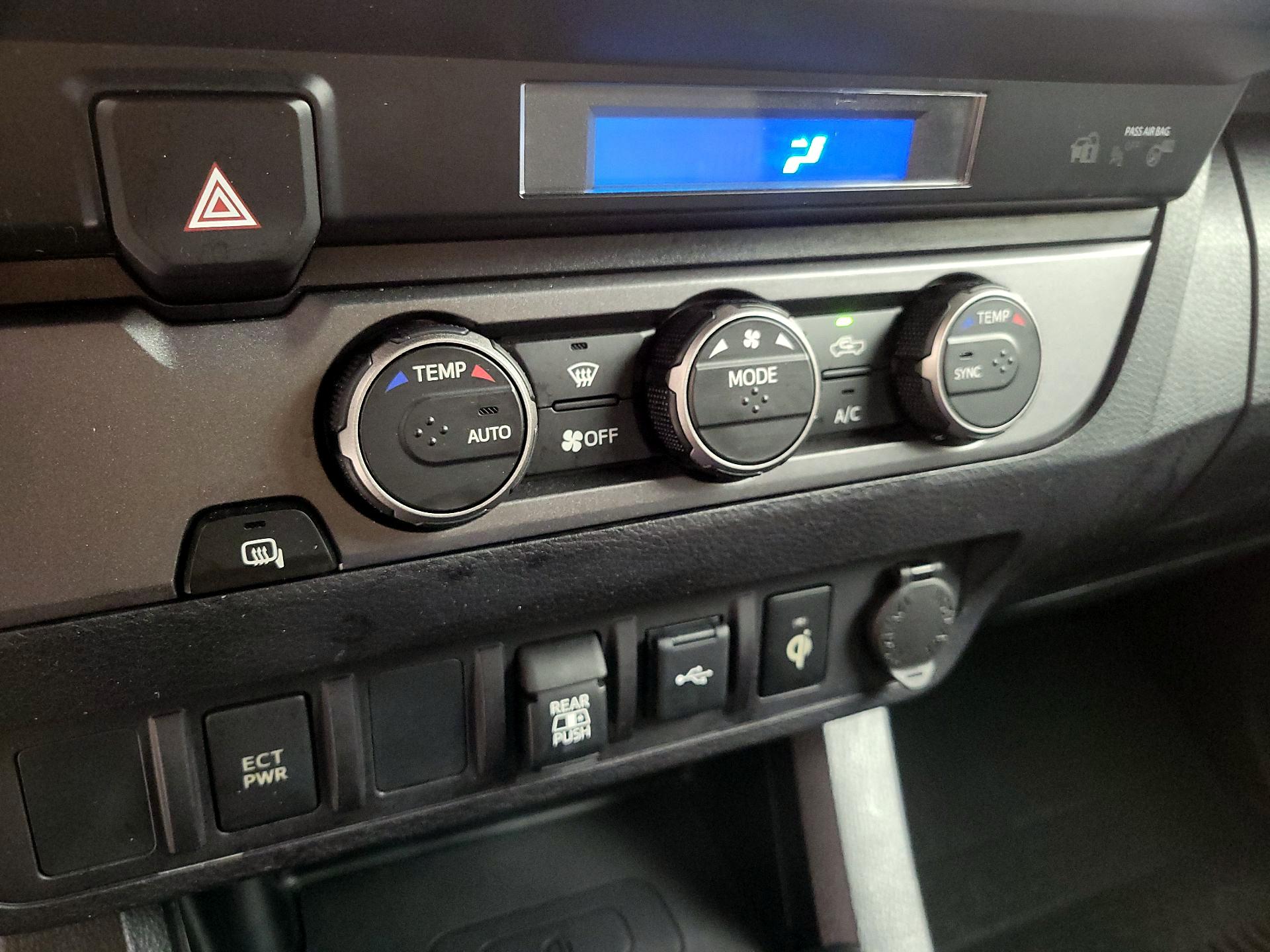 Thumbnail: 2021 Toyota Tacoma - 15
