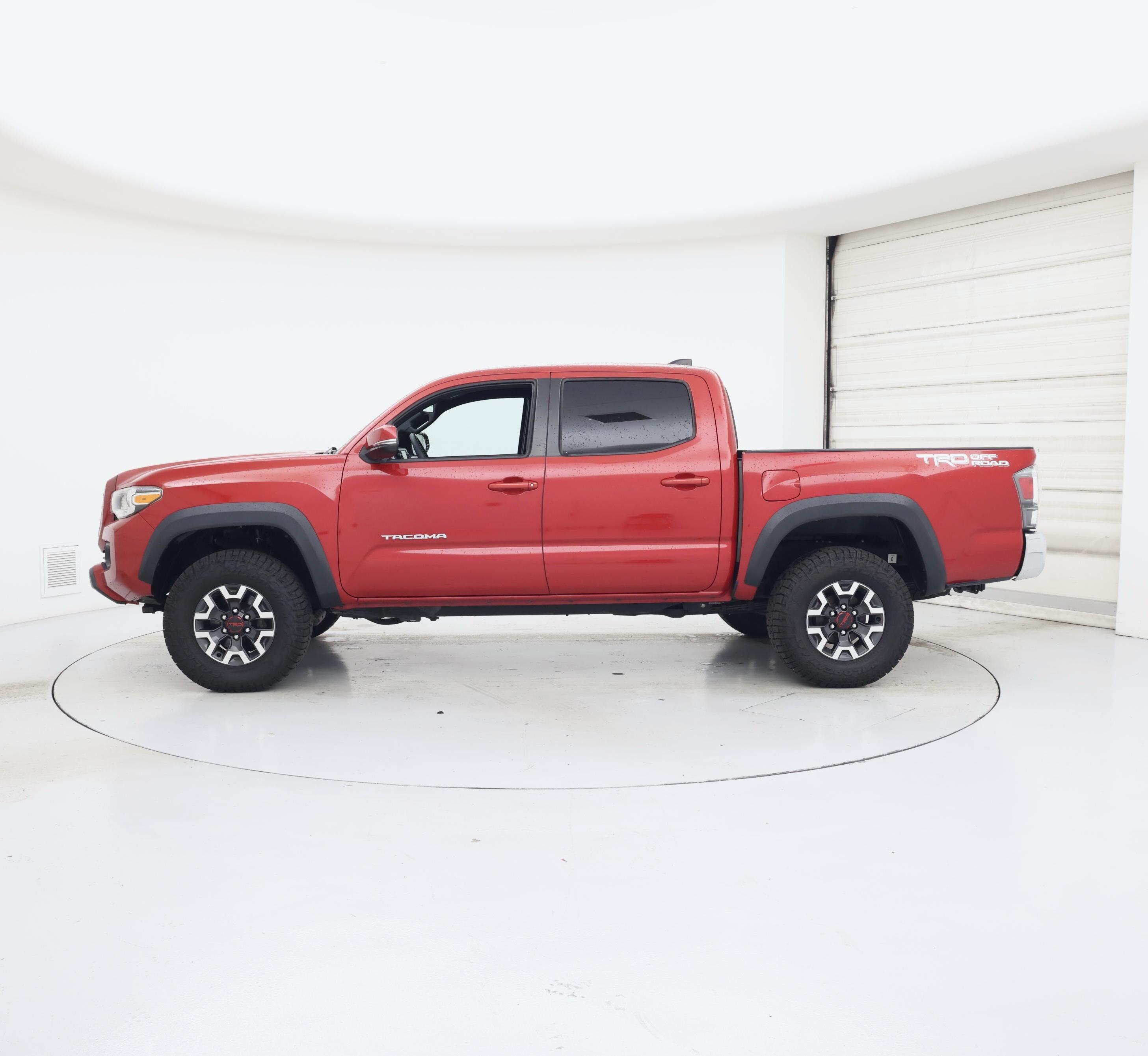 Thumbnail: 2021 Toyota Tacoma - 3