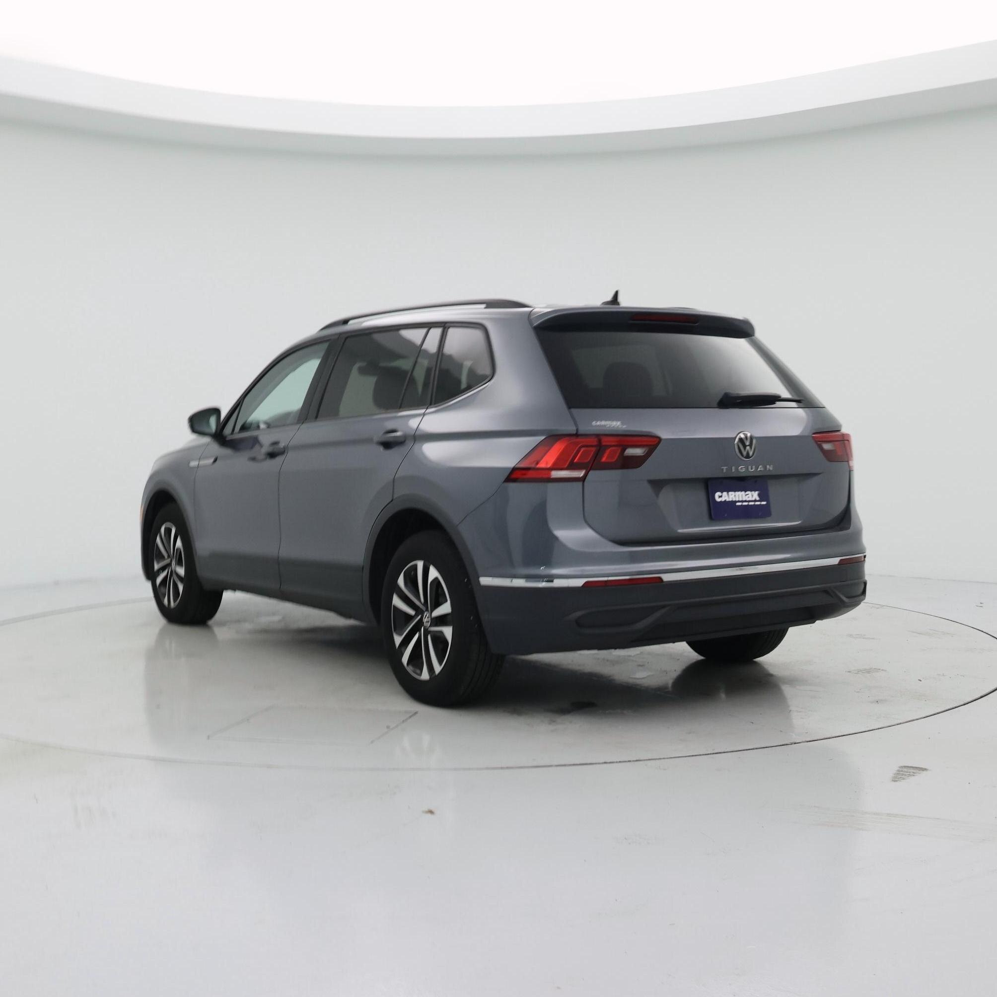 Thumbnail: 2023 Volkswagen Tiguan - 2