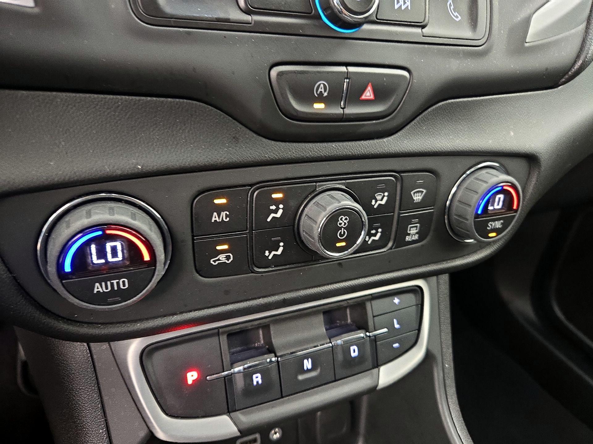Thumbnail: 2023 GMC Terrain - 16