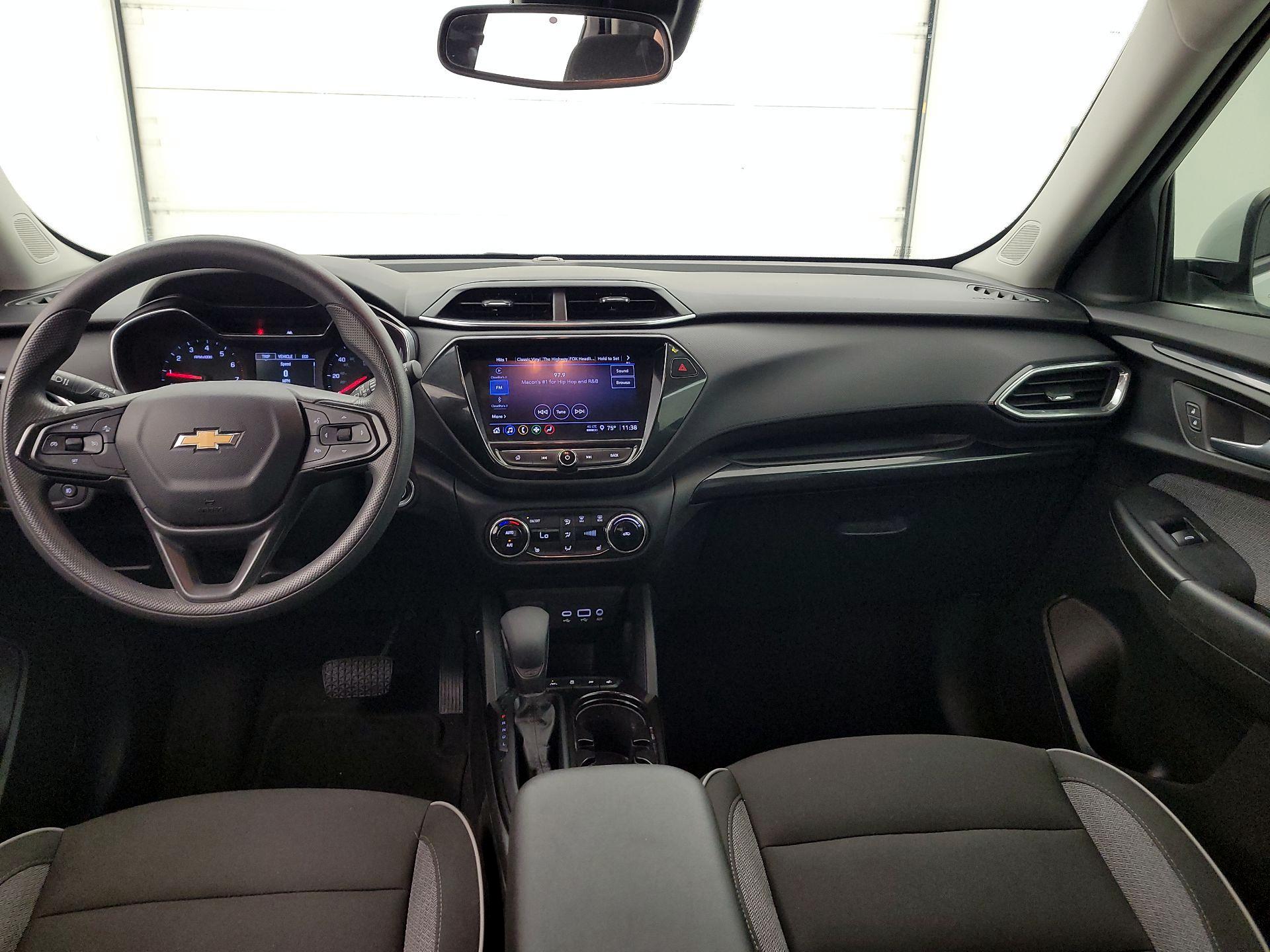 Thumbnail: 2023 Chevrolet TrailBlazer - 9