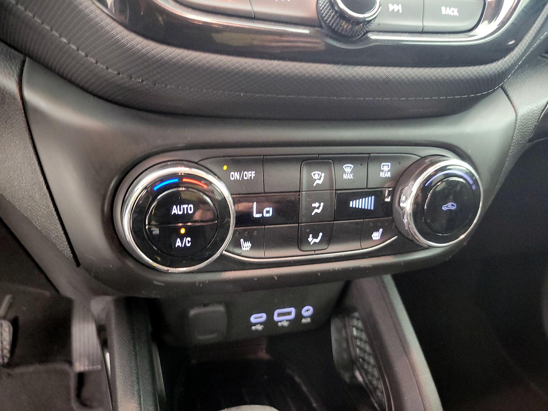 Thumbnail: 2023 Chevrolet TrailBlazer - 16