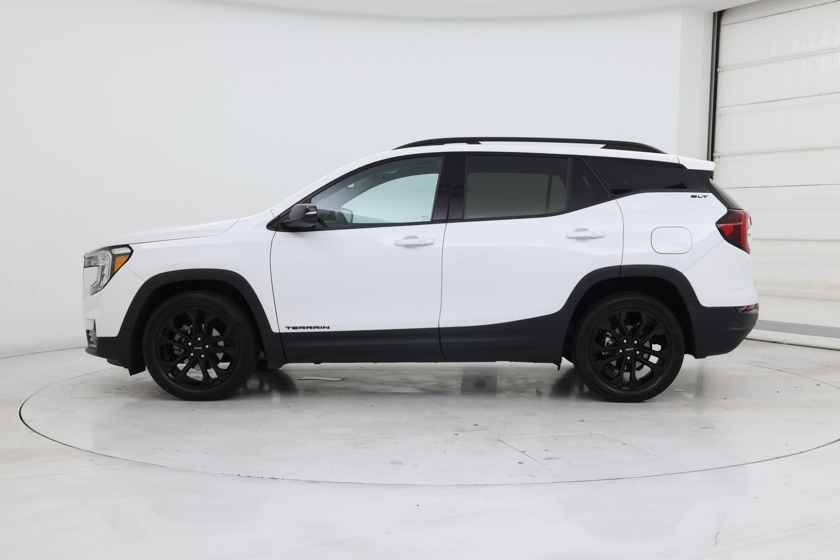 Thumbnail: 2022 GMC Terrain - 3