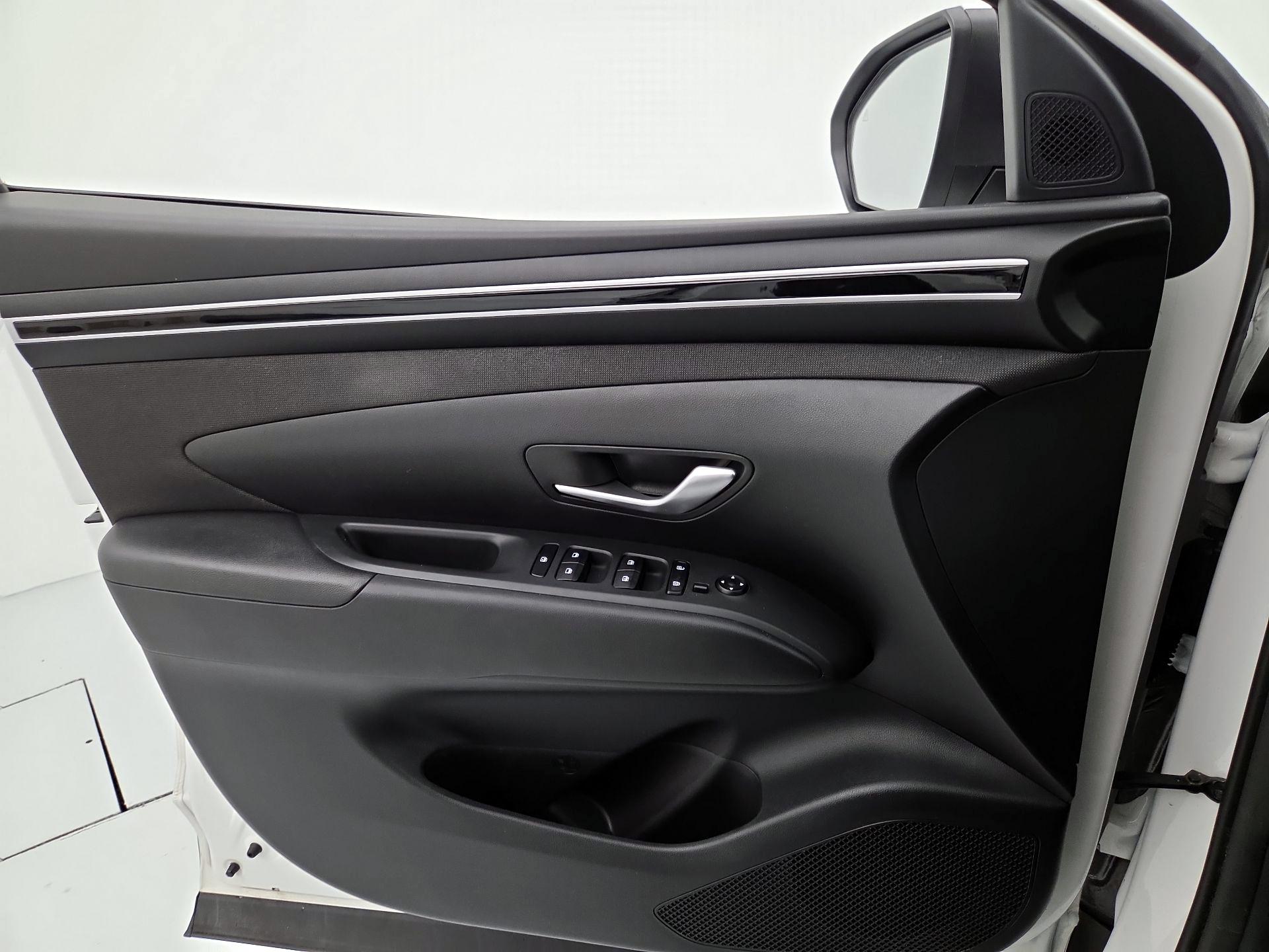 Thumbnail: 2023 Hyundai Tucson - 12