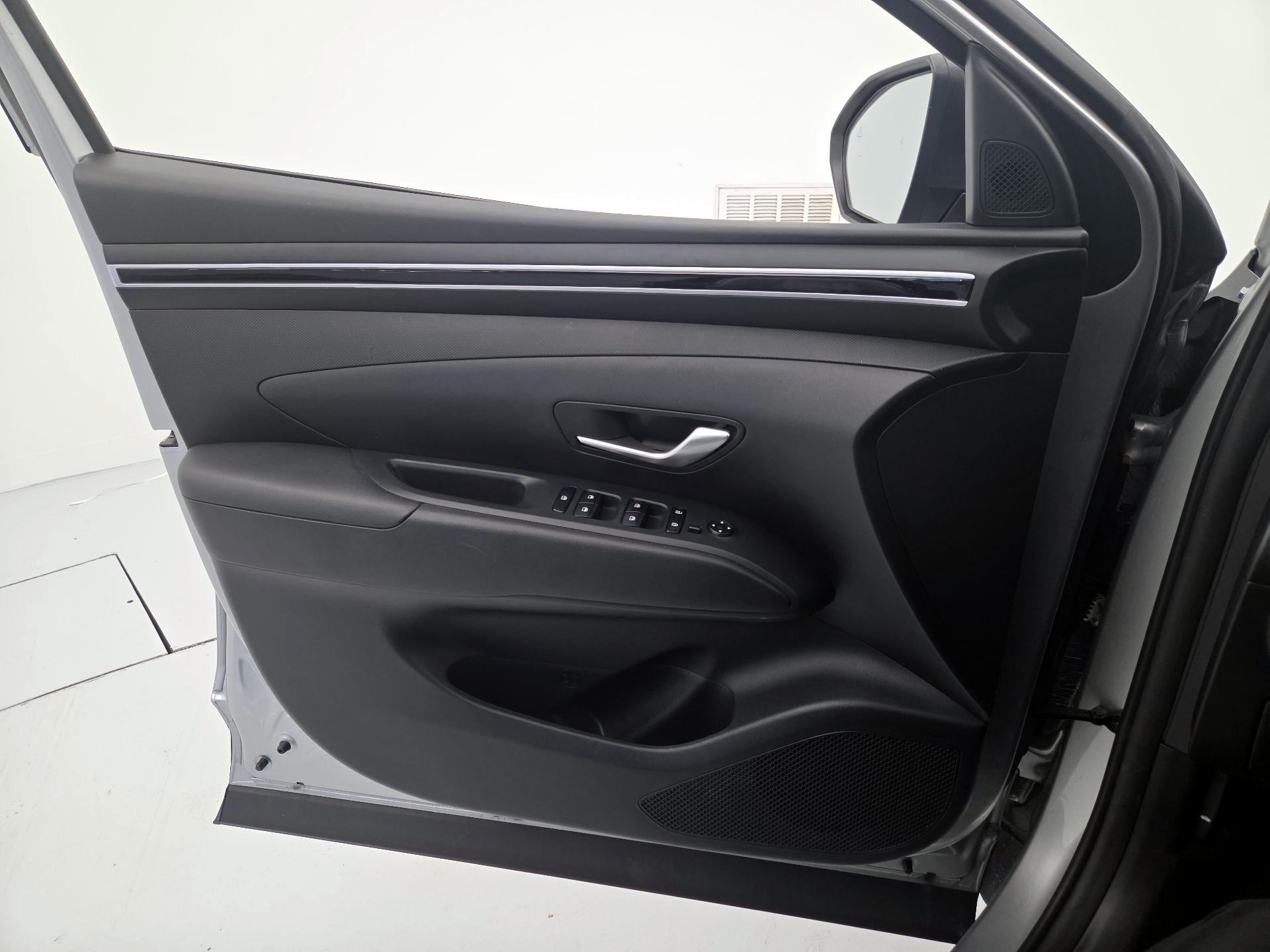 Thumbnail: 2023 Hyundai Tucson - 12