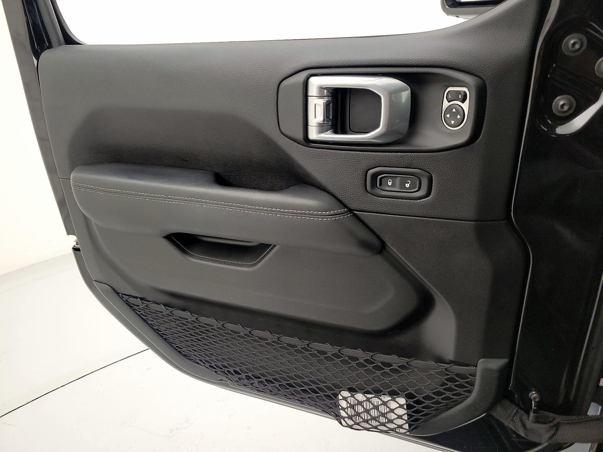 Thumbnail: 2021 Jeep Wrangler - 12