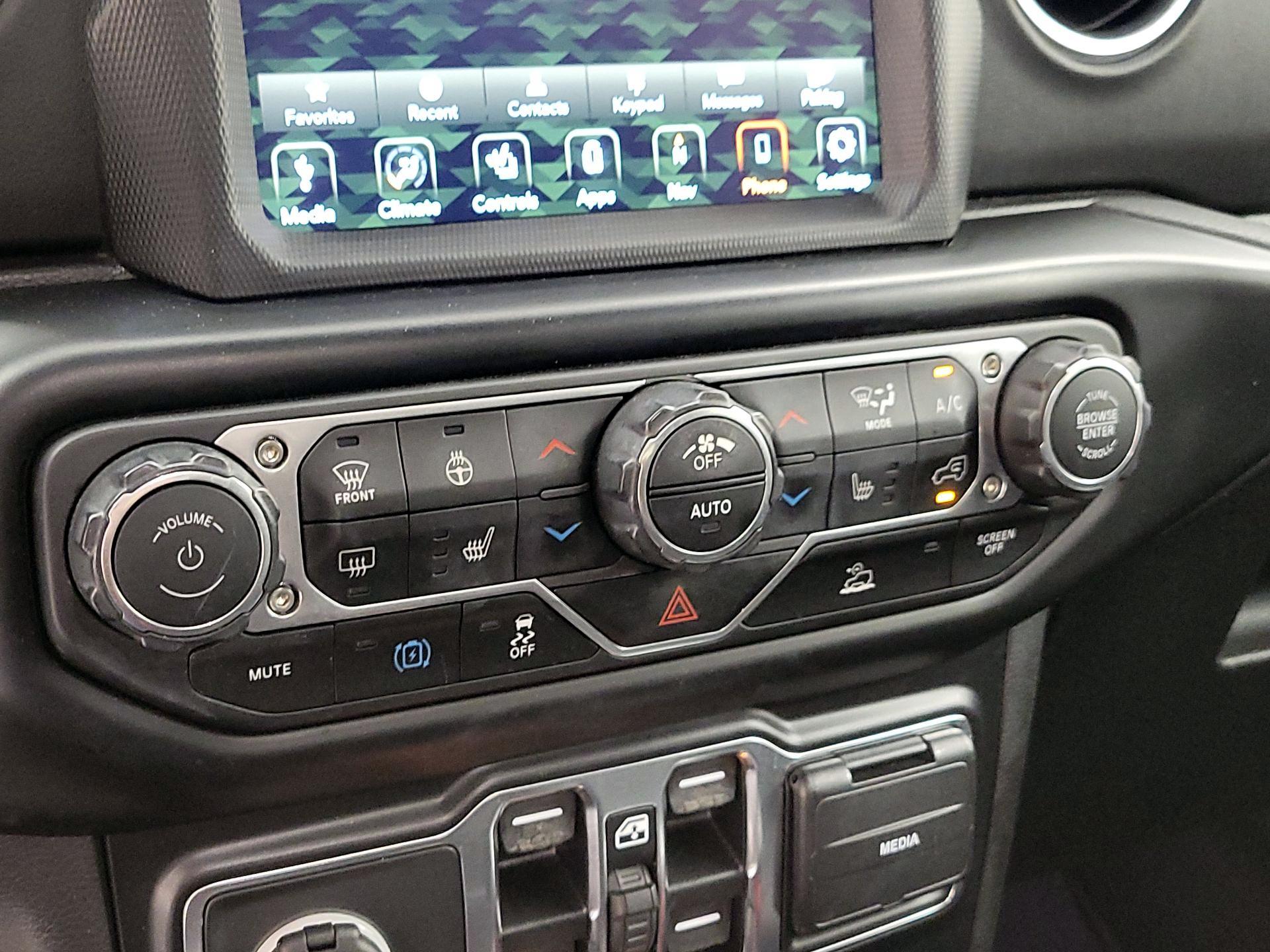 Thumbnail: 2021 Jeep Wrangler - 16