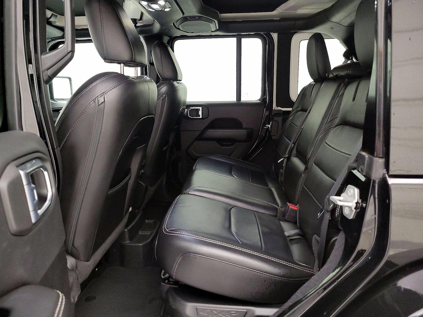 2021 Jeep Wrangler Unlimited Sahara 4XE - Photo 20