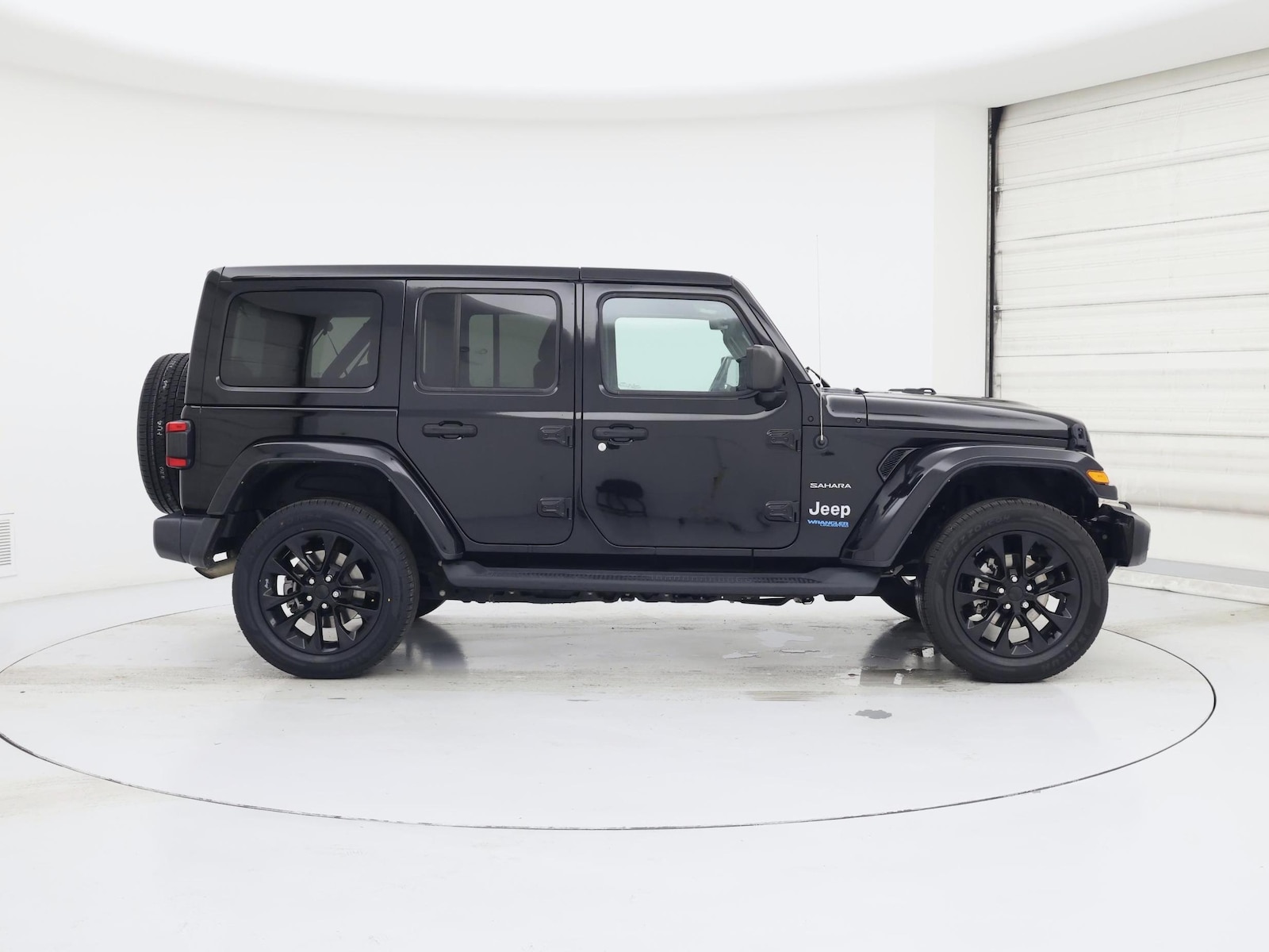 2021 Jeep Wrangler Unlimited Sahara 4XE - Photo 8