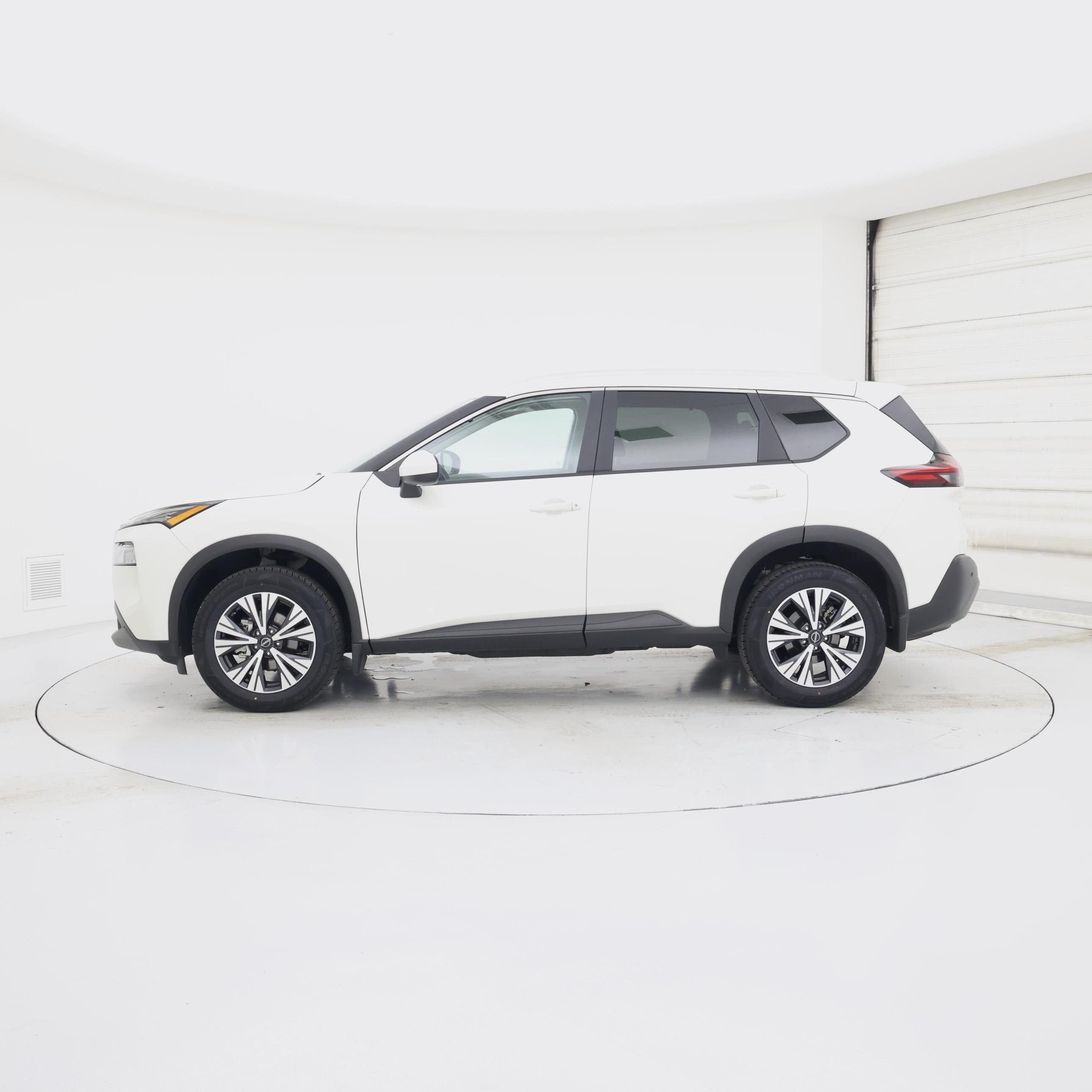 Thumbnail: 2023 Nissan Rogue - 3