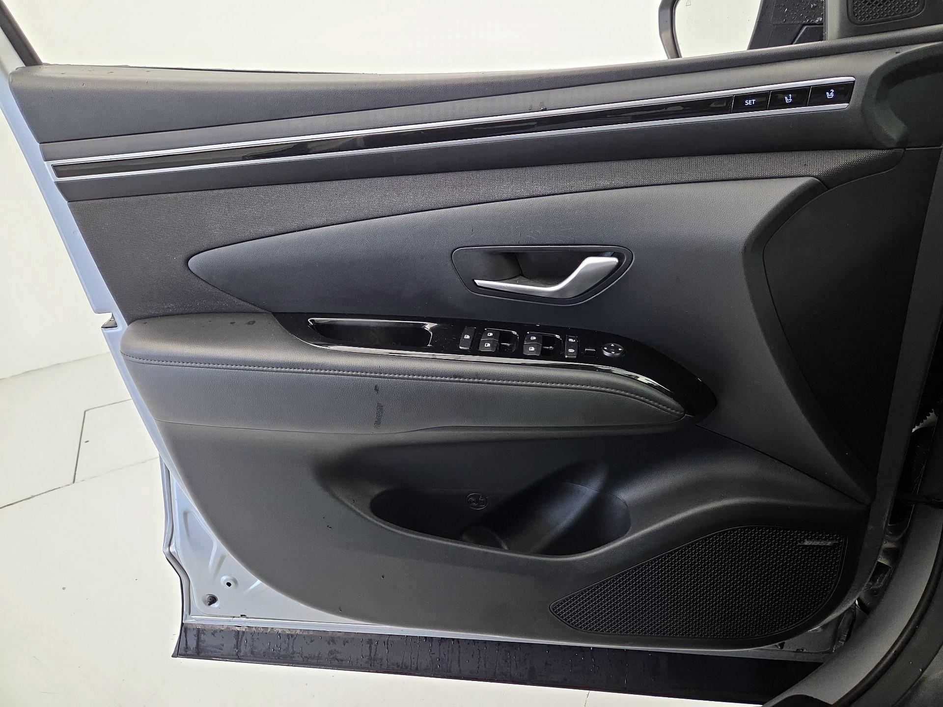 Thumbnail: 2023 Hyundai Tucson - 12