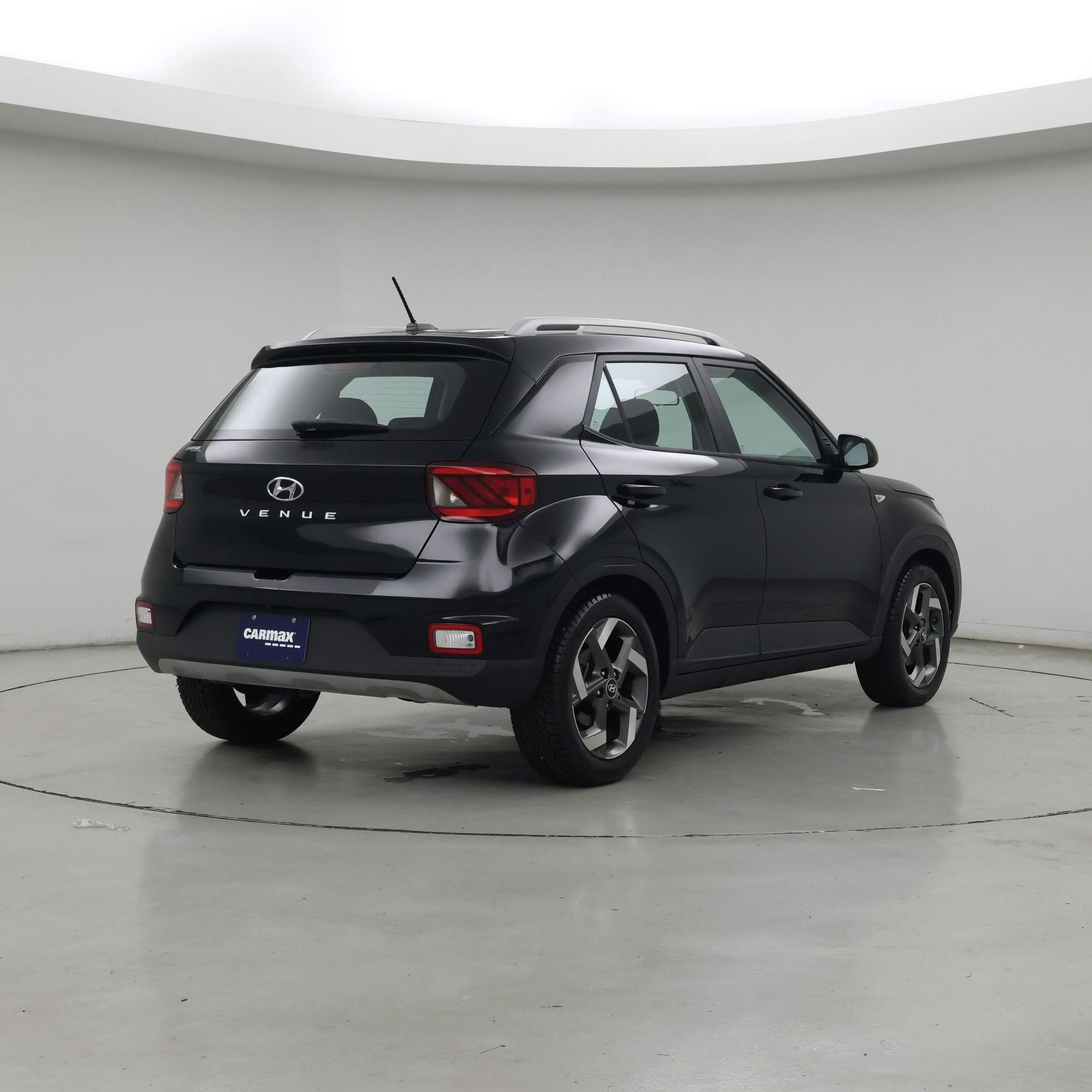 Thumbnail: 2023 Hyundai Venue - 8