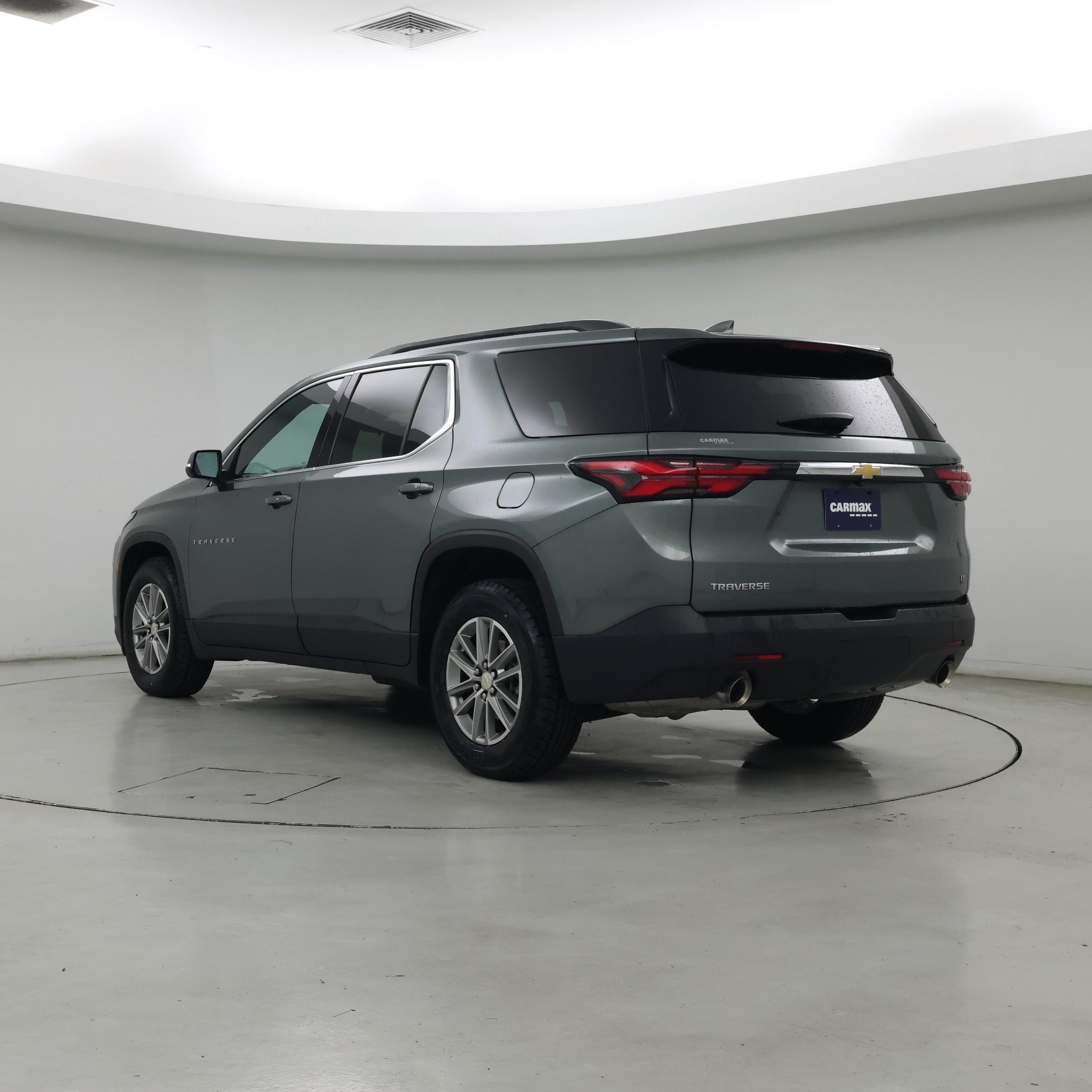 Thumbnail: 2023 Chevrolet Traverse - 2