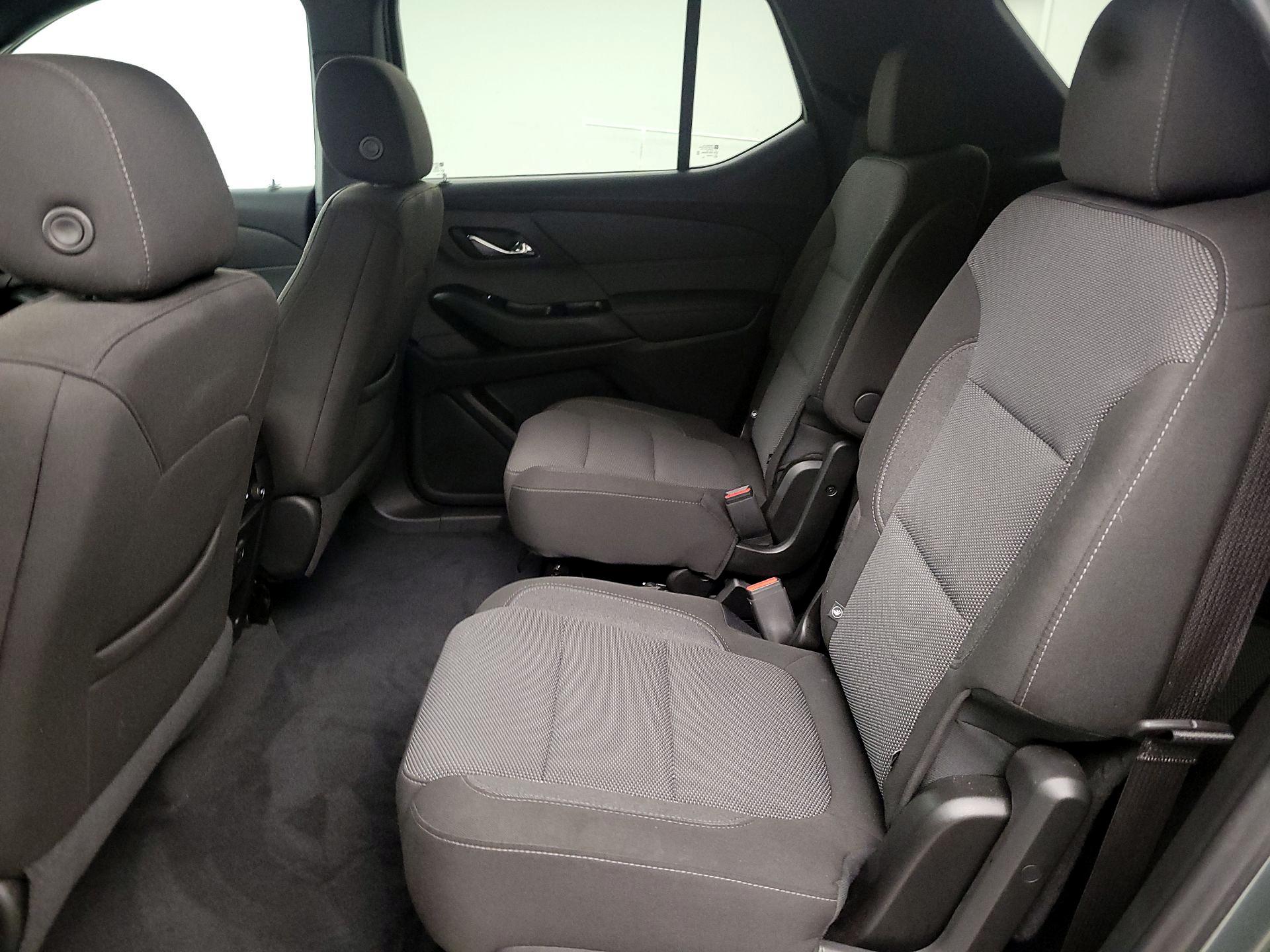 Thumbnail: 2023 Chevrolet Traverse - 19