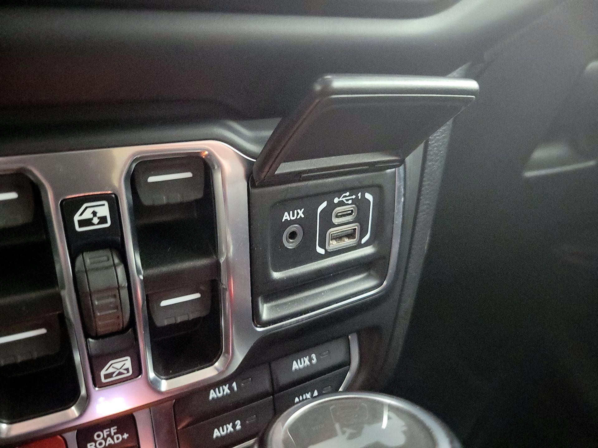 Thumbnail: 2021 Jeep Wrangler - 19