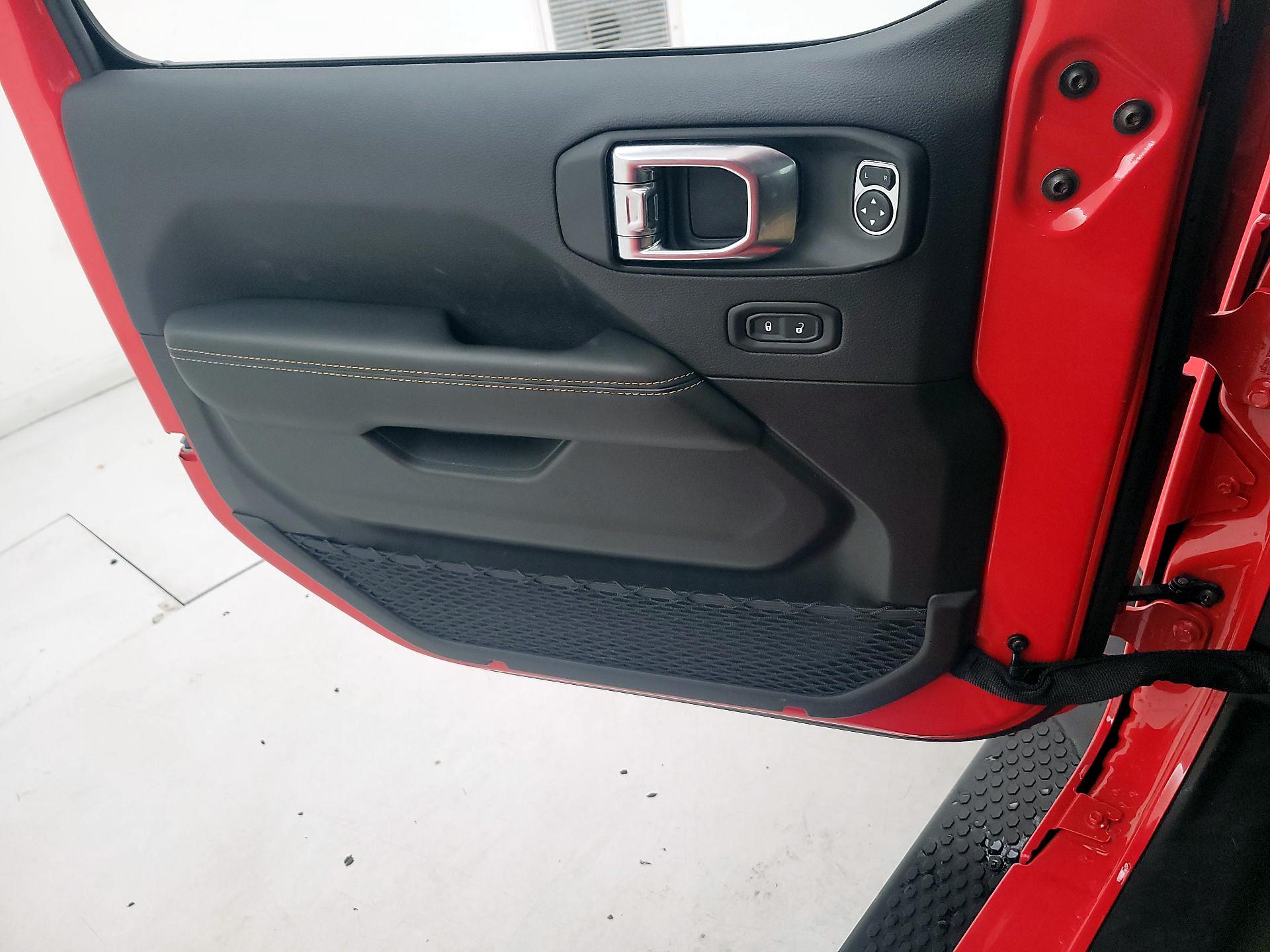 Thumbnail: 2025 Jeep Wrangler - 12