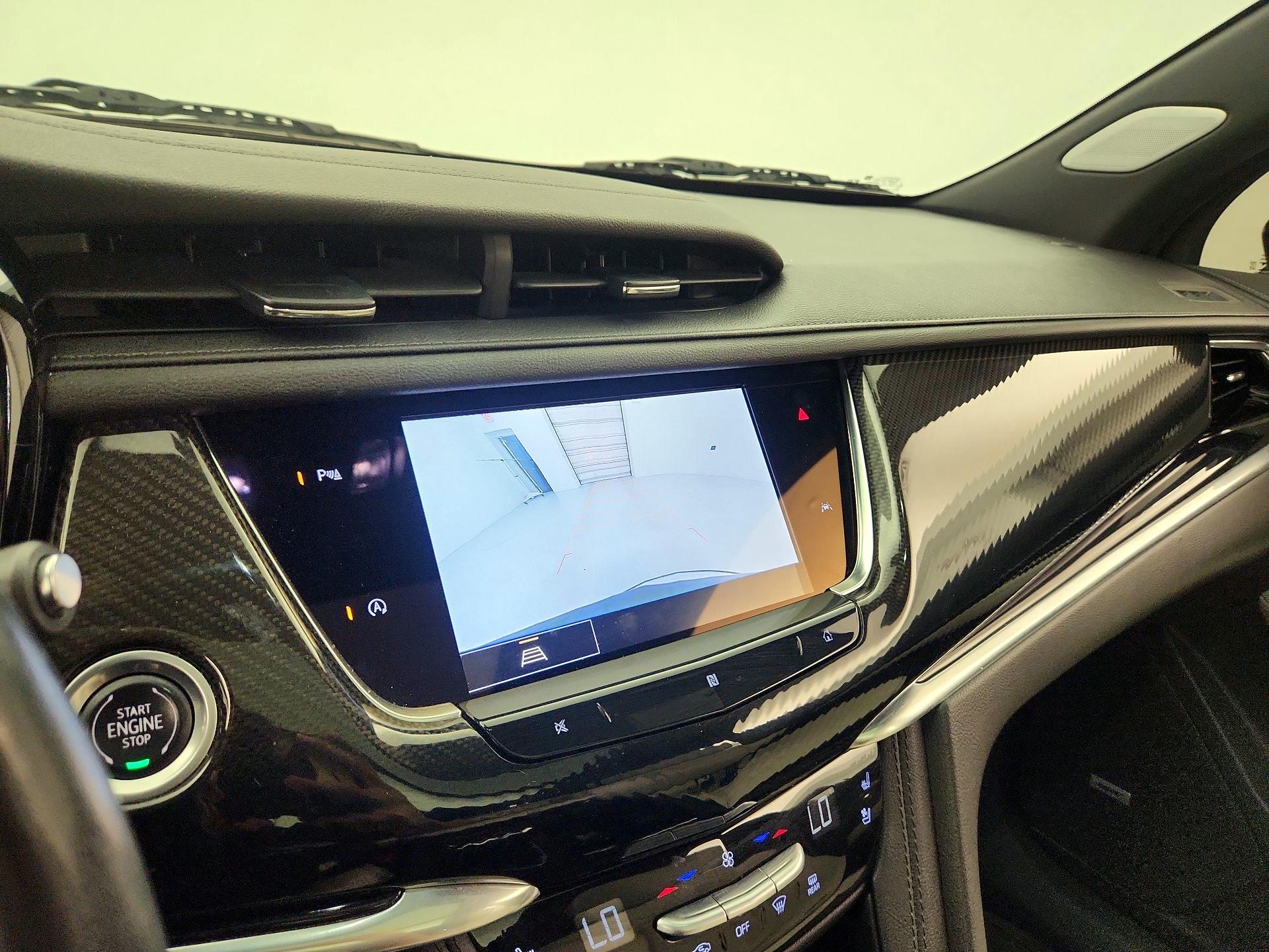 Thumbnail: 2021 Cadillac XT6 - 14