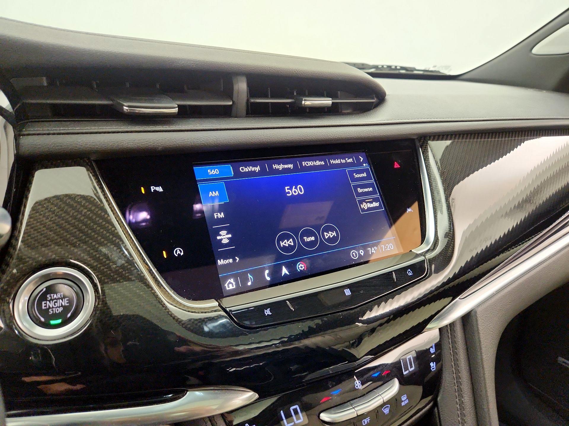 Thumbnail: 2021 Cadillac XT6 - 15