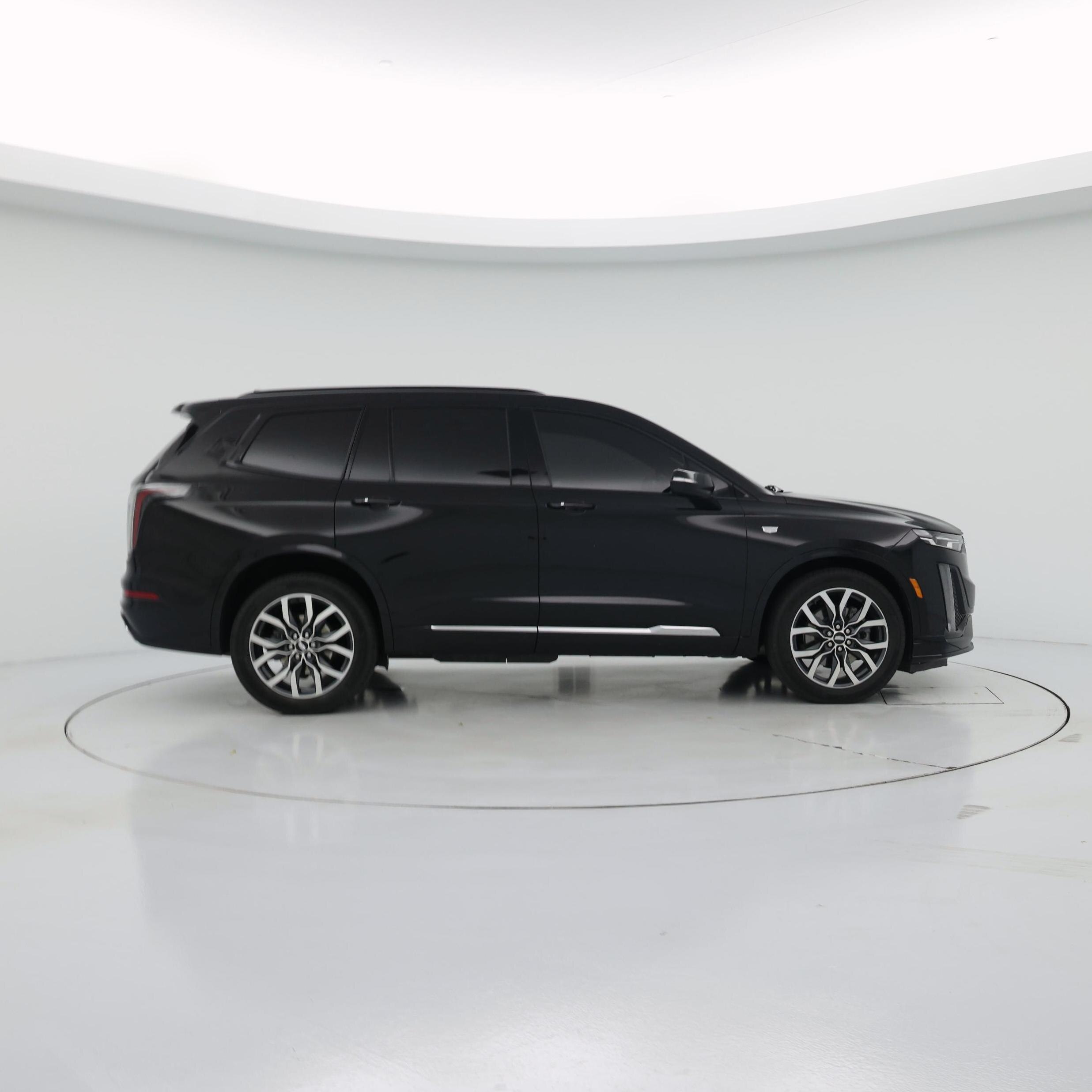 Thumbnail: 2021 Cadillac XT6 - 7