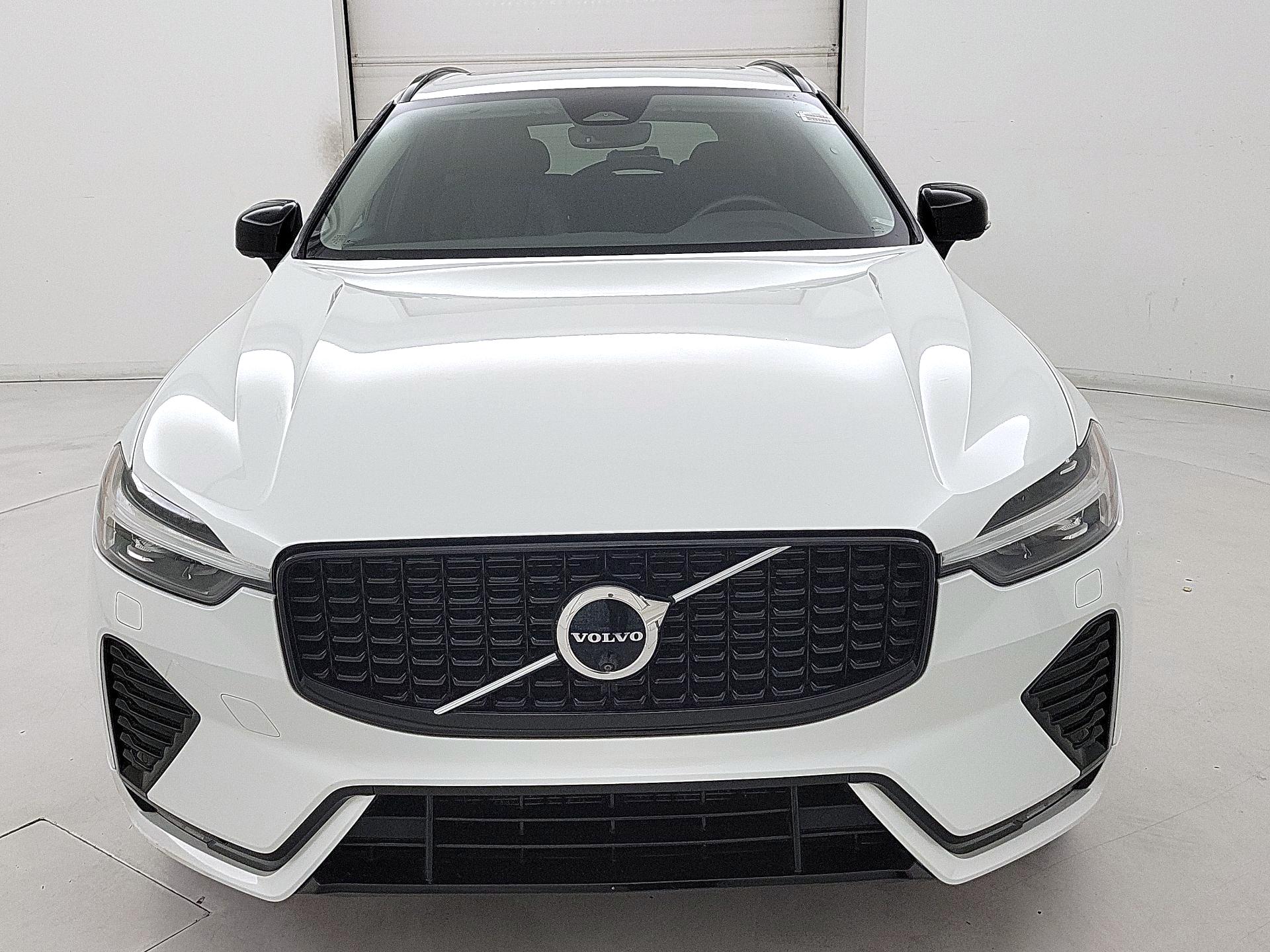 Thumbnail: 2023 Volvo XC60 - 2