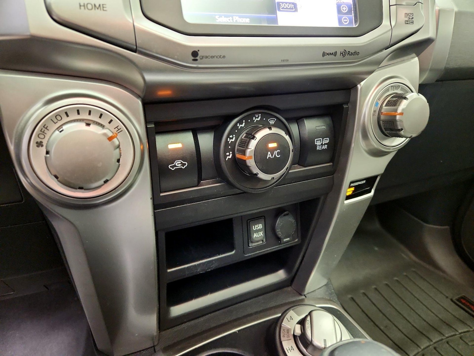 2018 Toyota 4Runner SR5 Premium - Photo 18