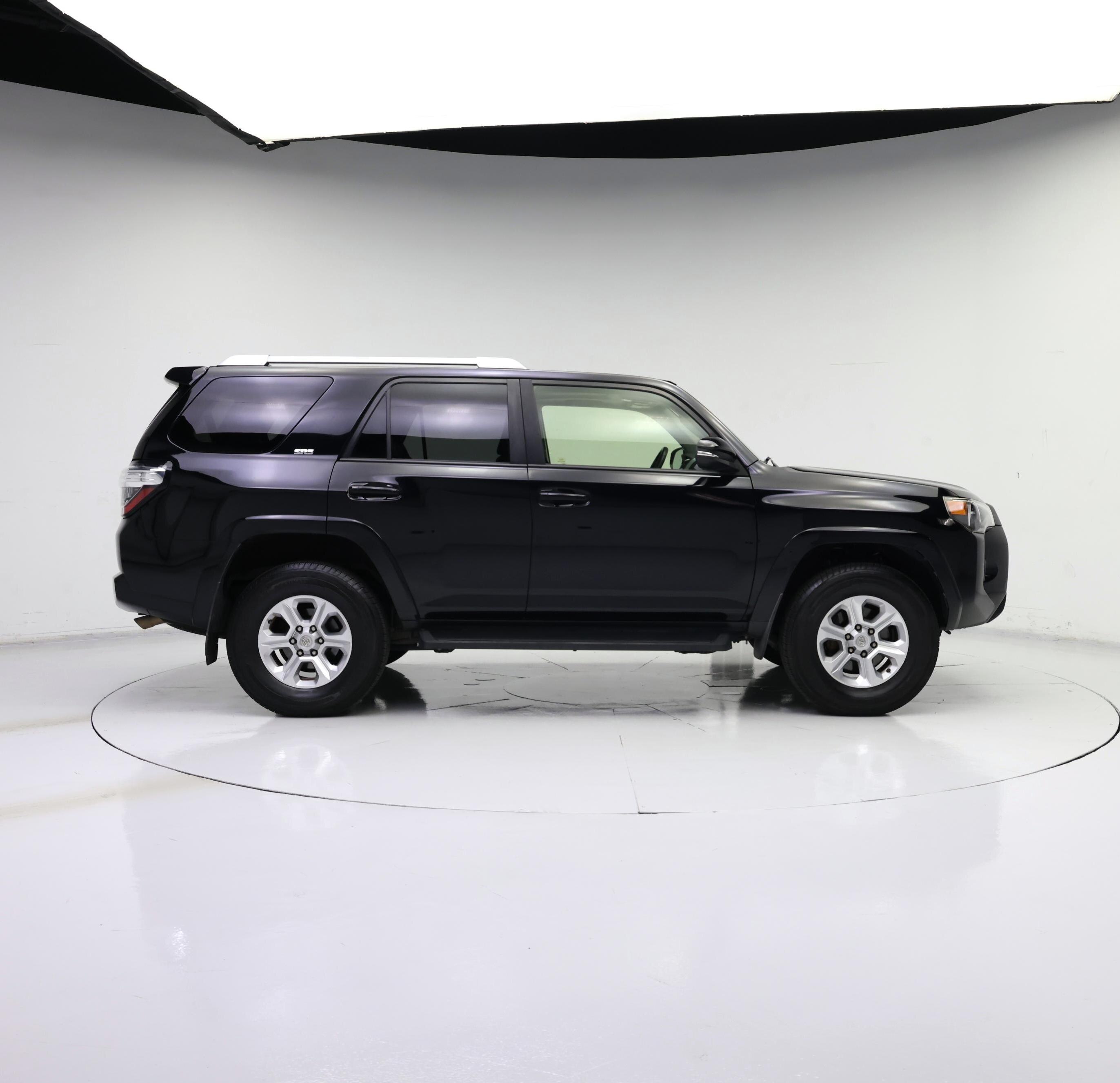 Thumbnail: 2018 Toyota 4Runner - 7
