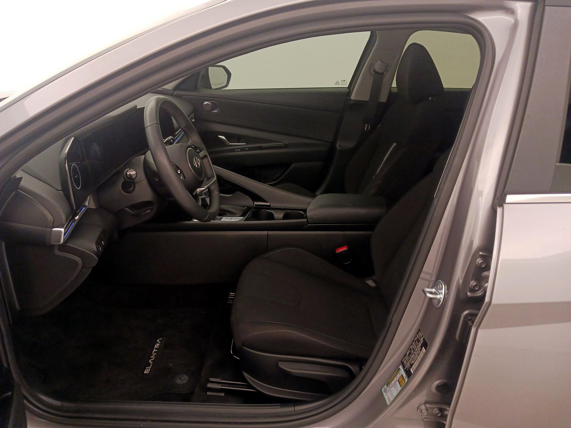 Thumbnail: 2024 Hyundai Elantra - 11