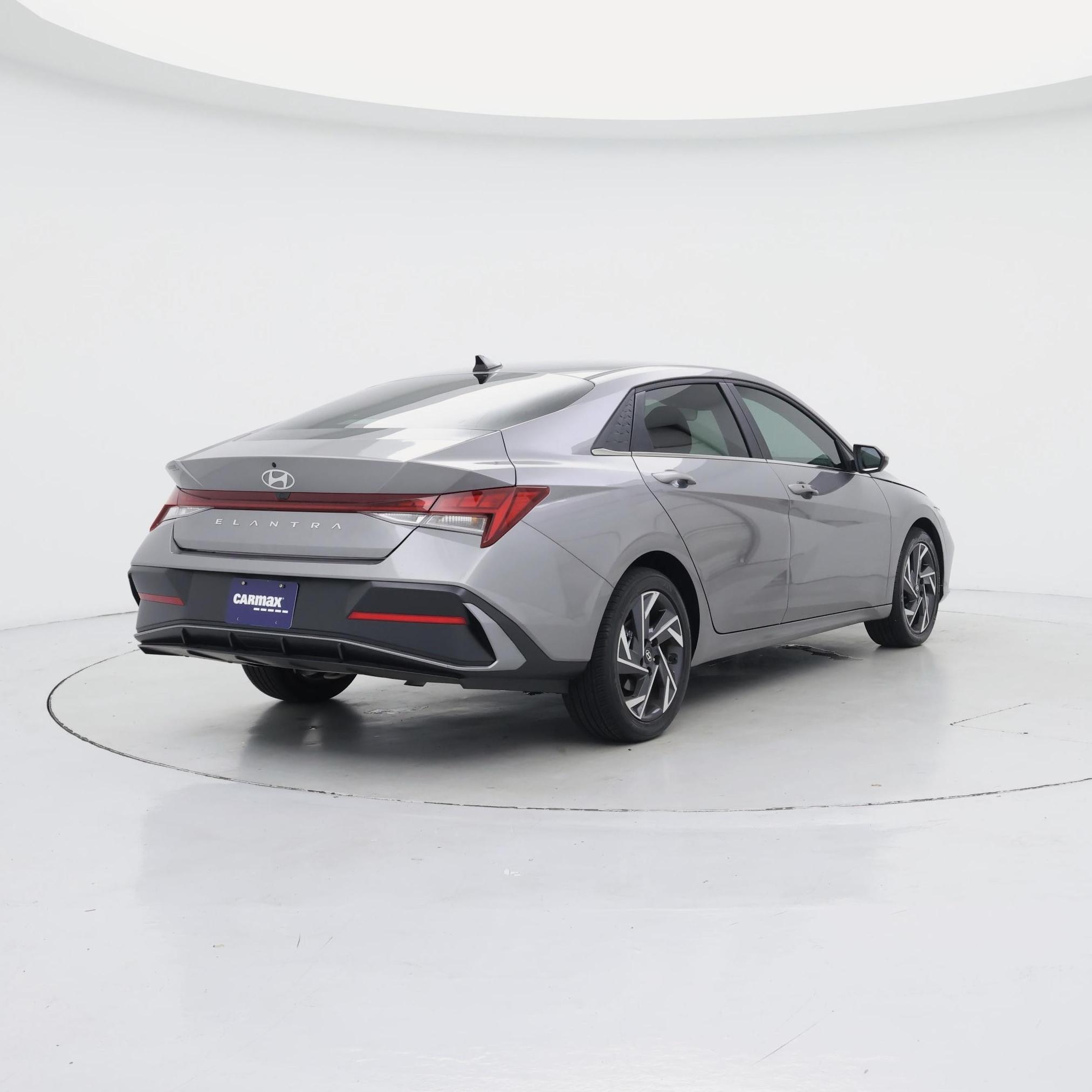 Thumbnail: 2024 Hyundai Elantra - 8