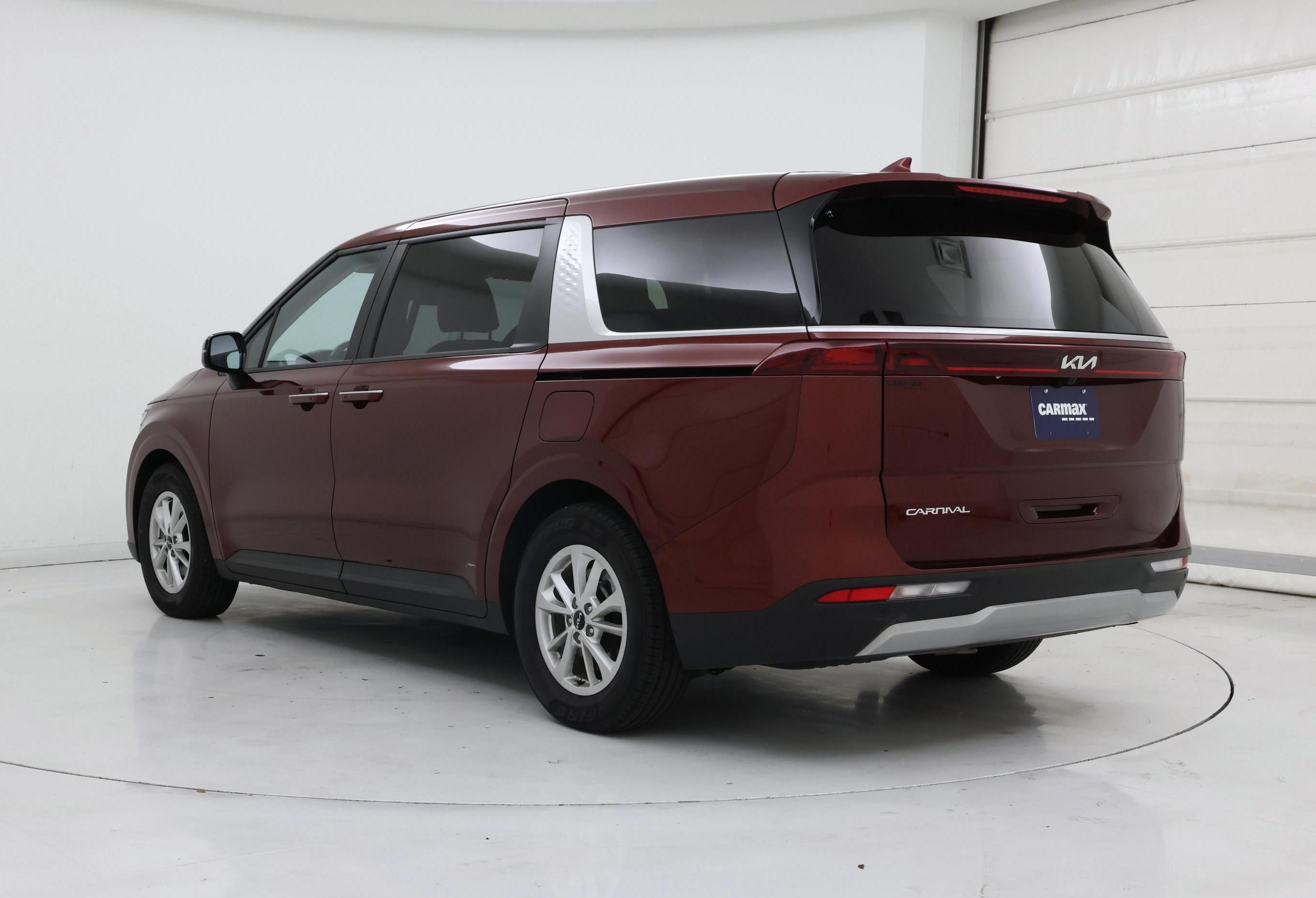 Thumbnail: 2023 Kia Carnival - 2