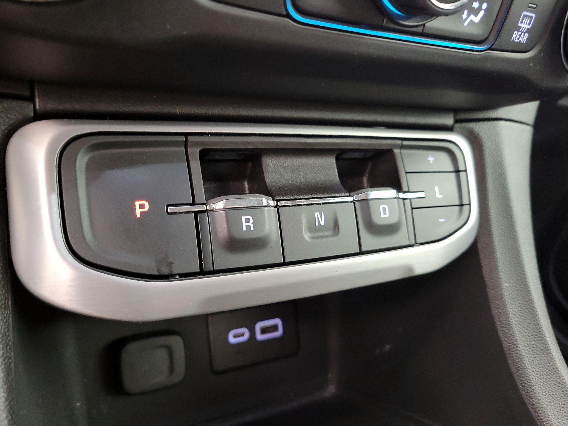 Thumbnail: 2022 GMC Acadia - 16