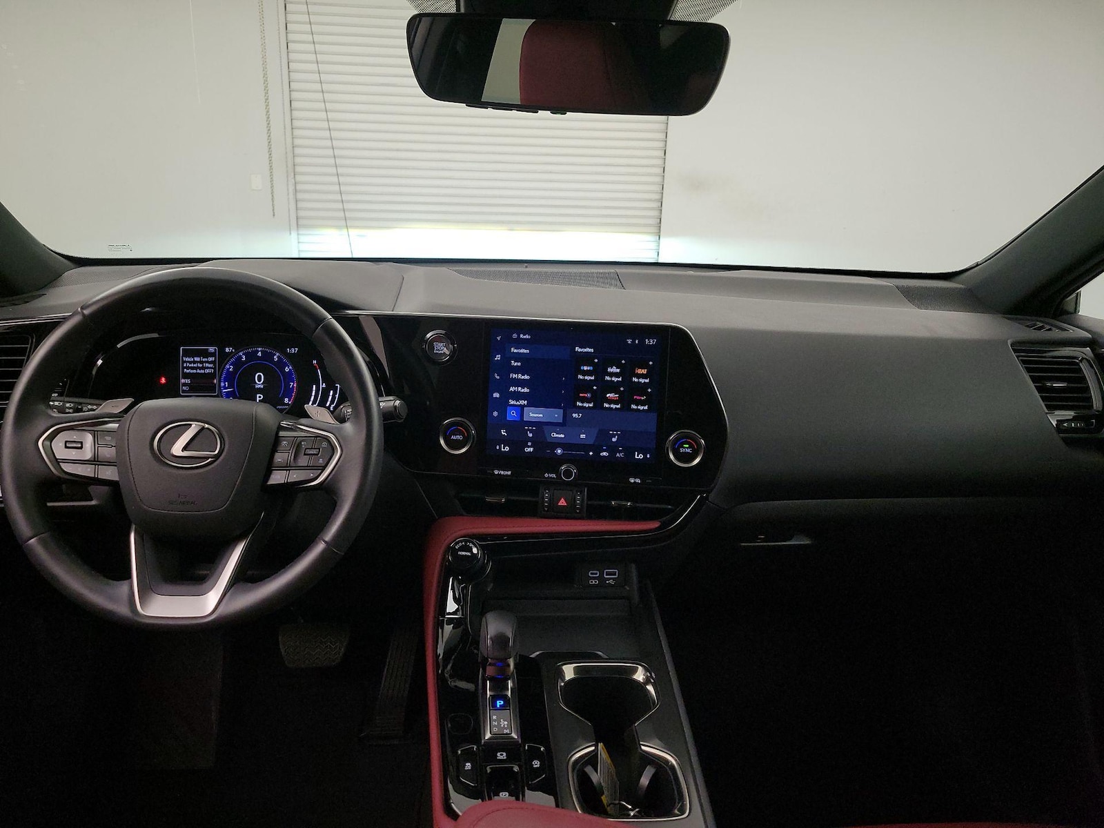 2023 Lexus NX 250 - Photo 10