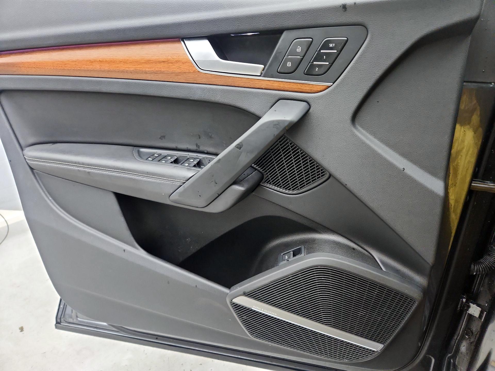 Thumbnail: 2022 Audi Q5 - 12