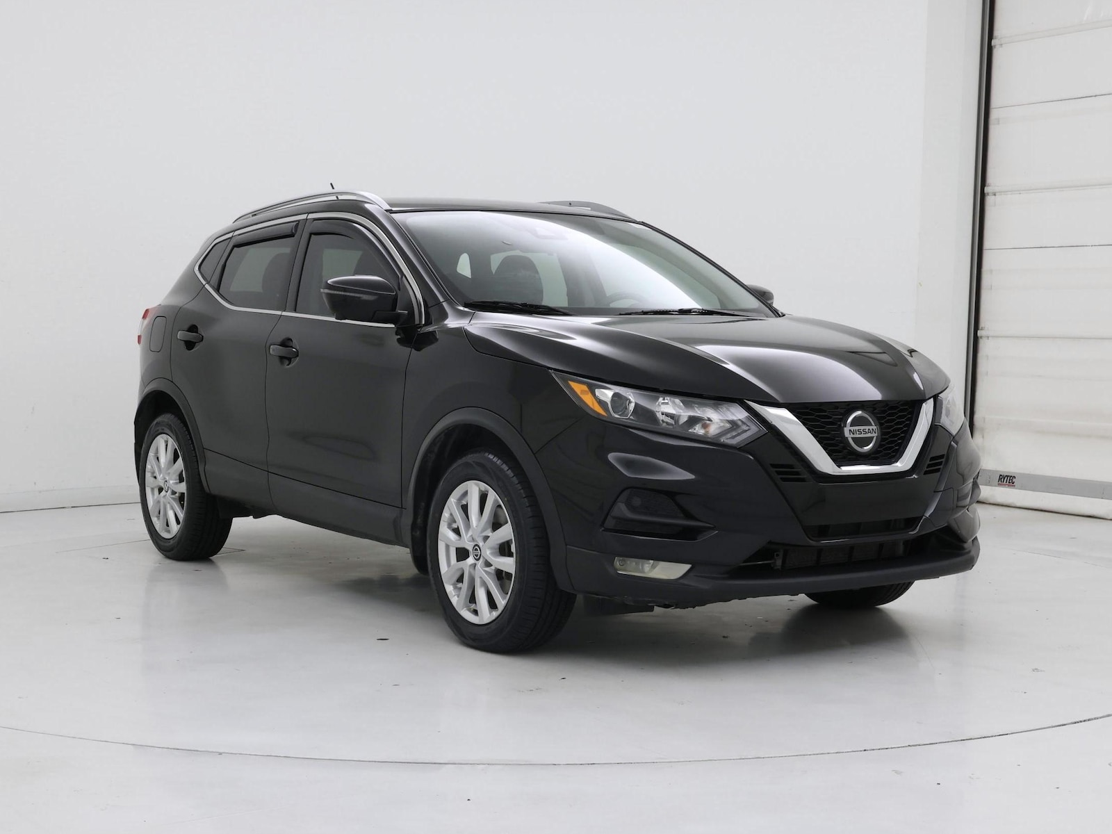 2022 Nissan Rogue Sport SV - Photo 2