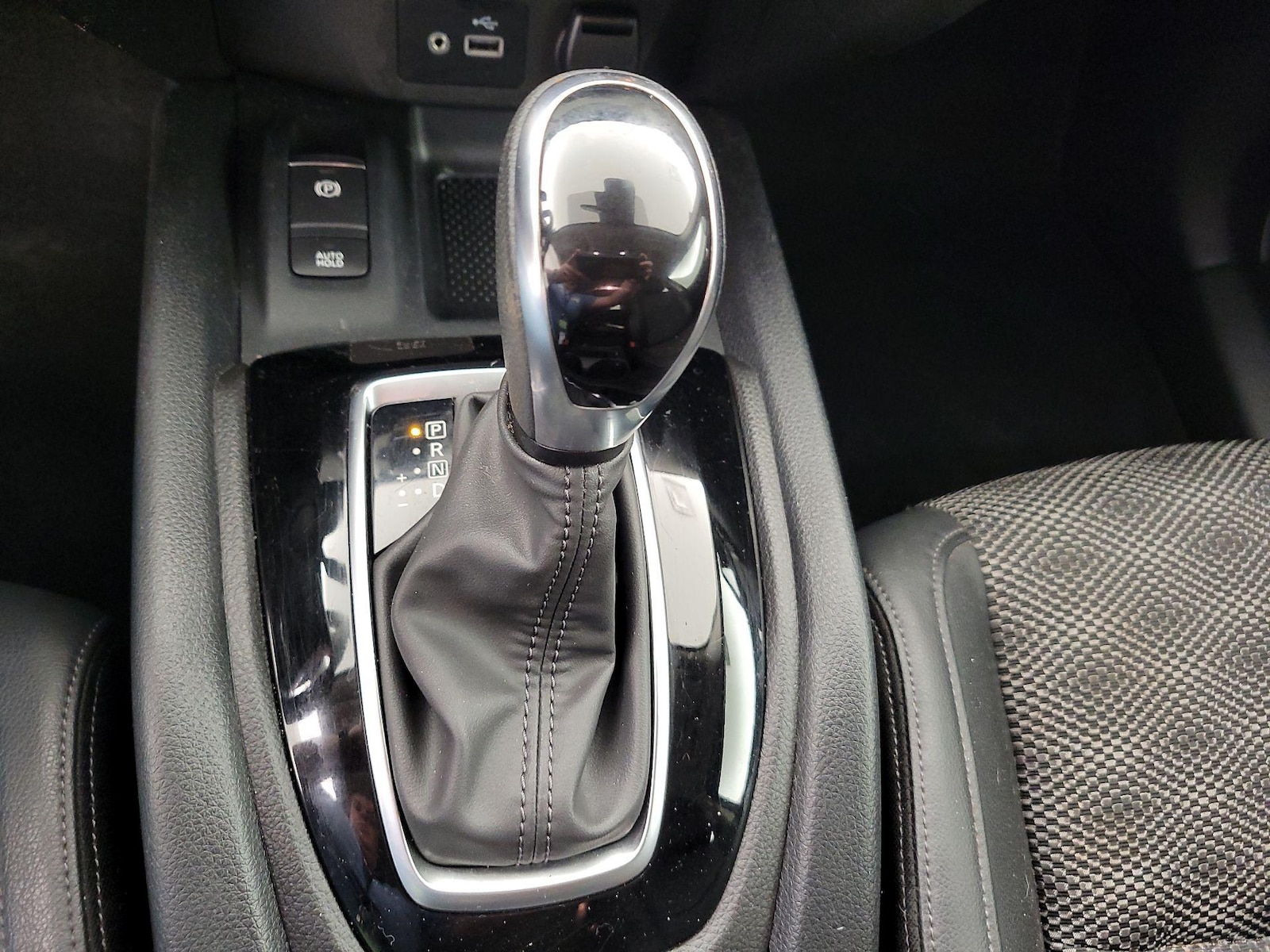 2022 Nissan Rogue Sport SV - Photo 18