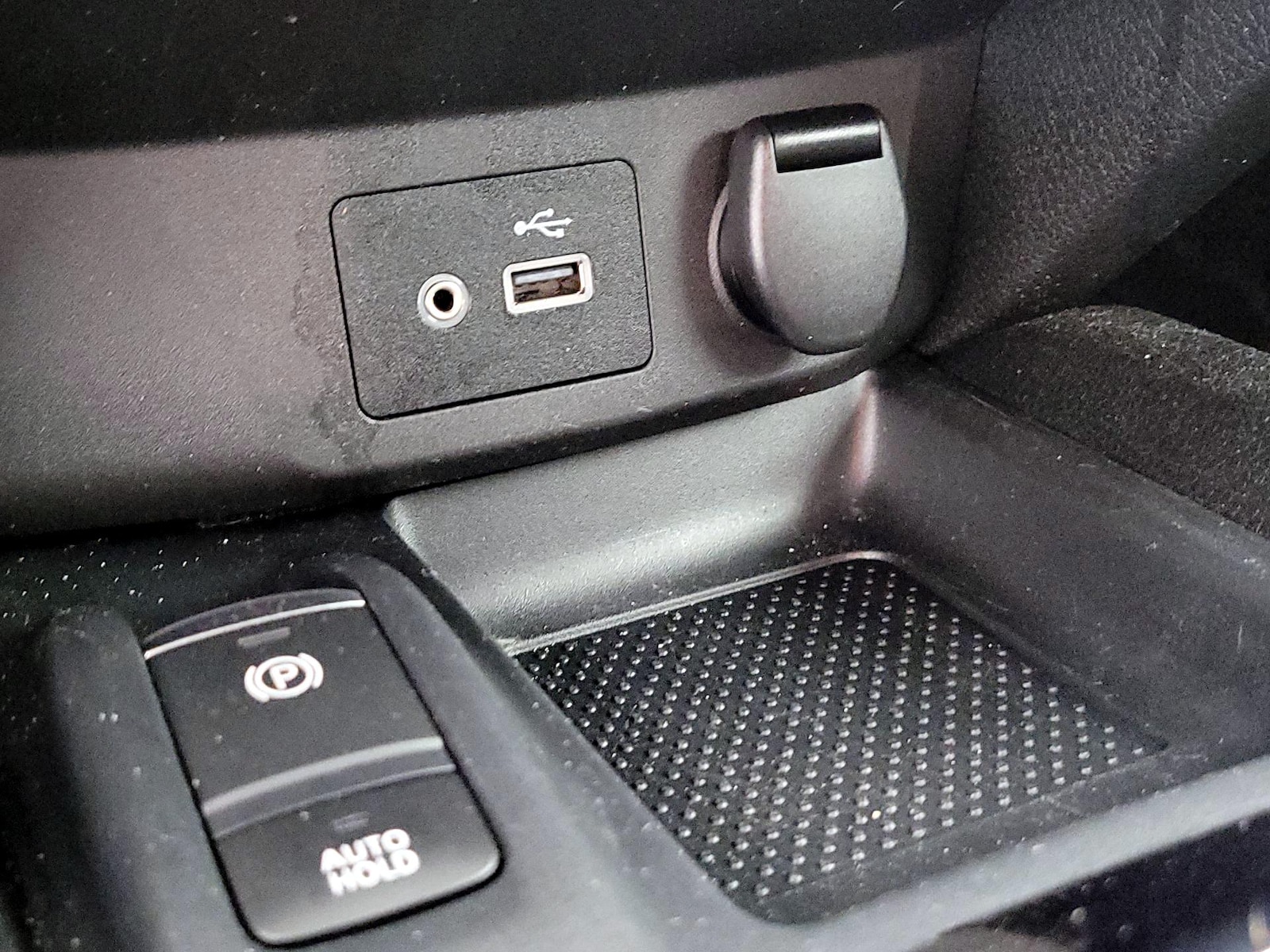 2022 Nissan Rogue Sport SV - Photo 19