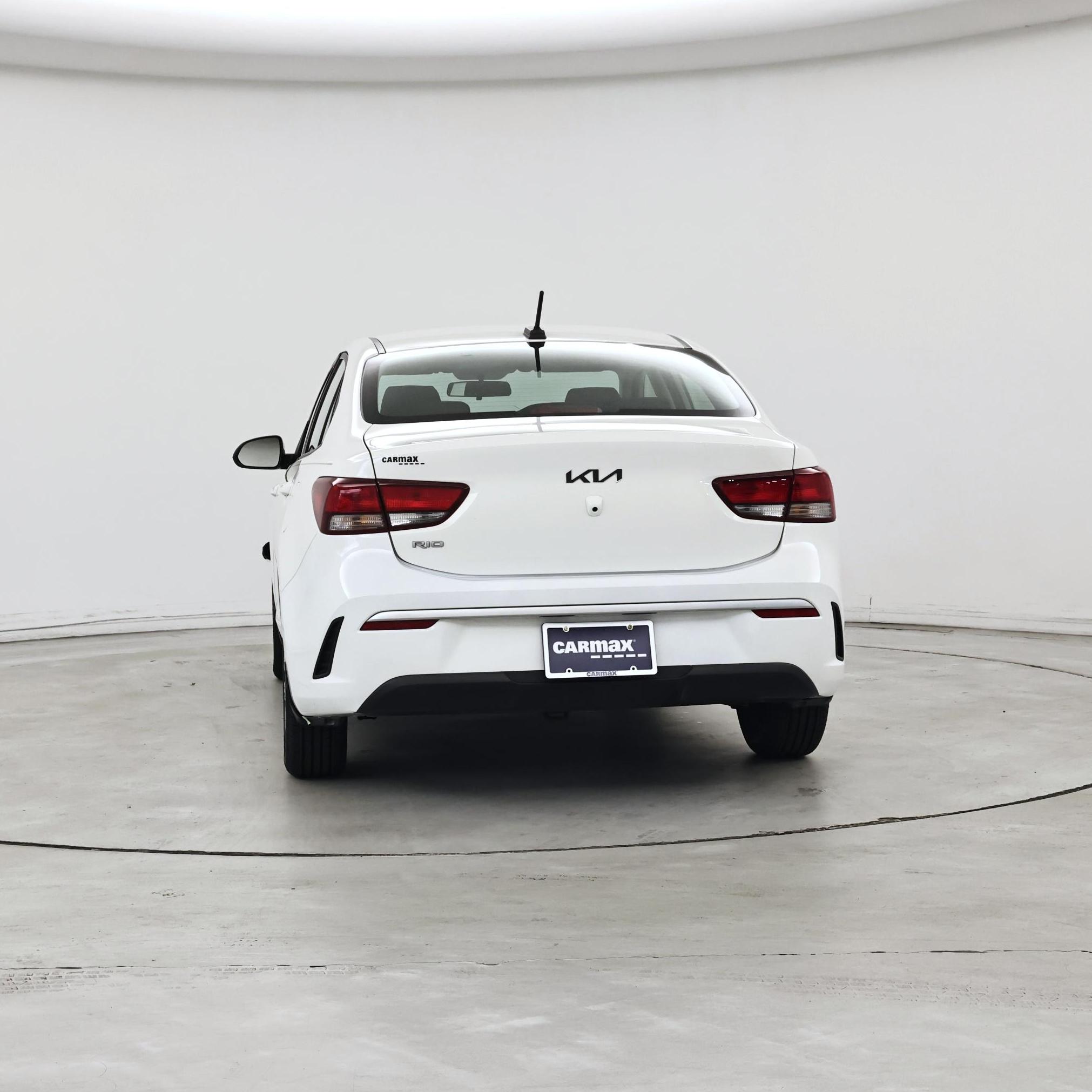 Thumbnail: 2022 Kia Rio - 6