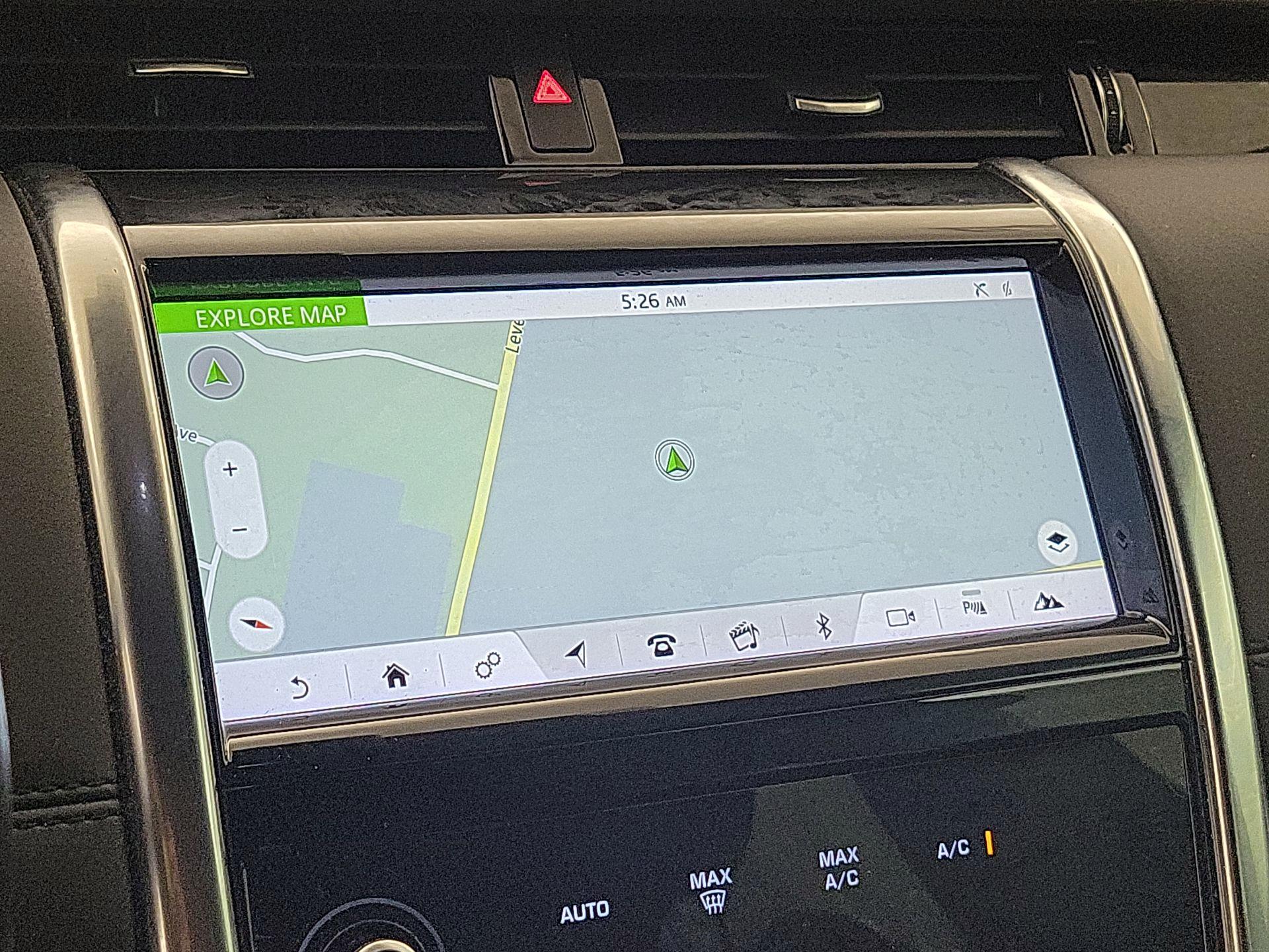 Thumbnail: 2020 Land Rover Discovery Sport - 13