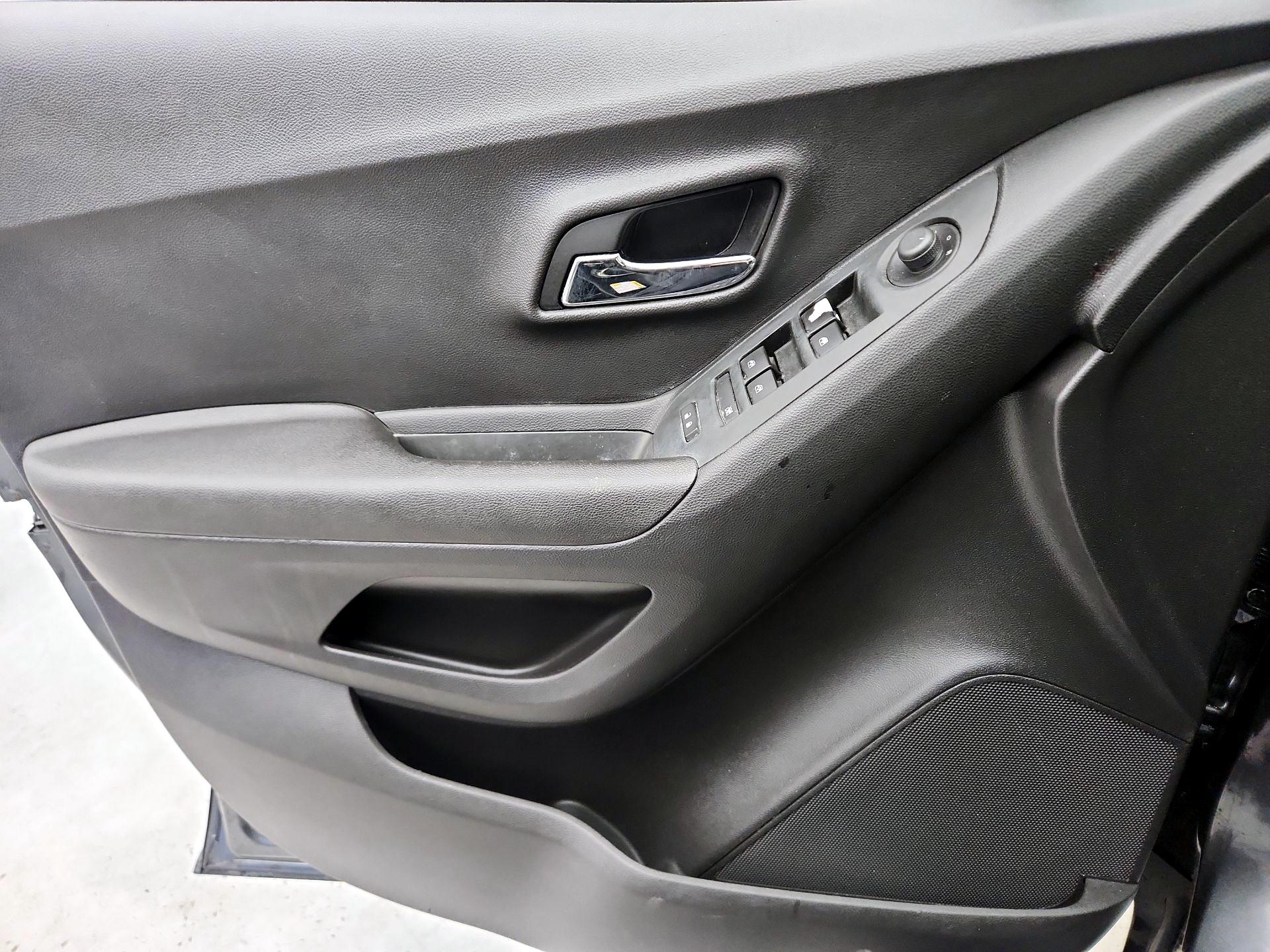 Thumbnail: 2020 Chevrolet Trax - 12