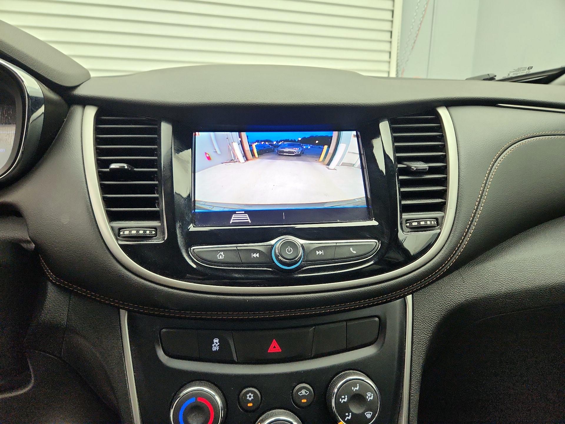 Thumbnail: 2020 Chevrolet Trax - 14