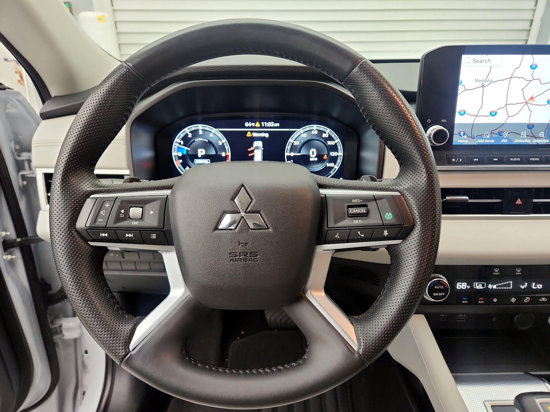 Thumbnail: 2024 Mitsubishi Outlander - 10