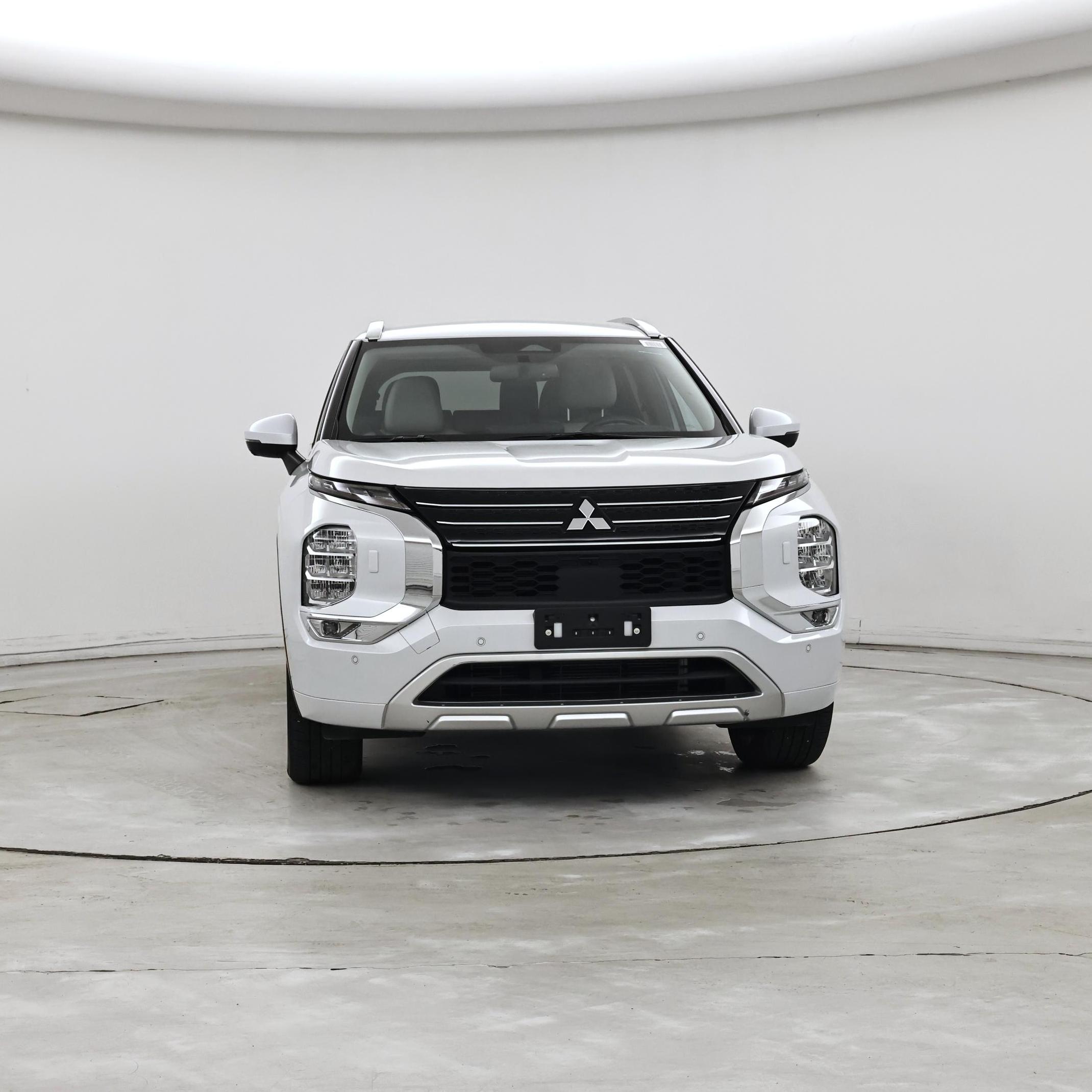 Thumbnail: 2024 Mitsubishi Outlander - 5