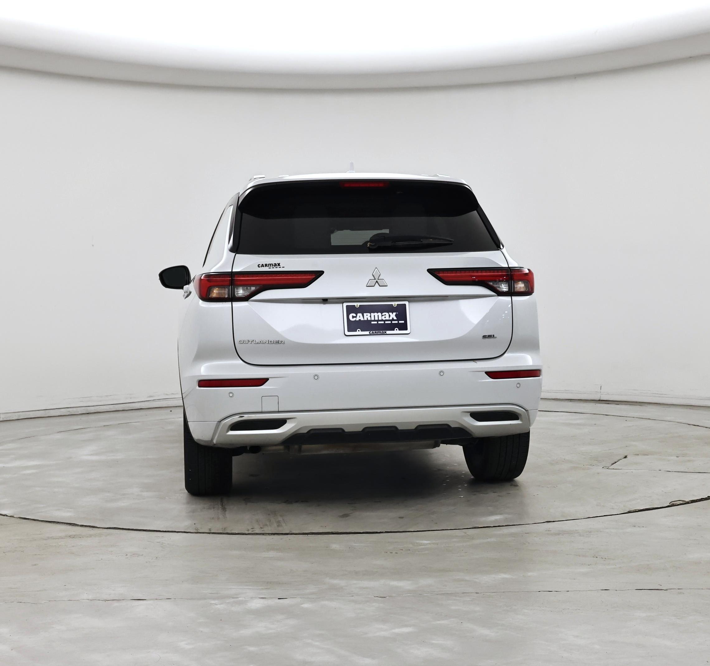 Thumbnail: 2024 Mitsubishi Outlander - 6