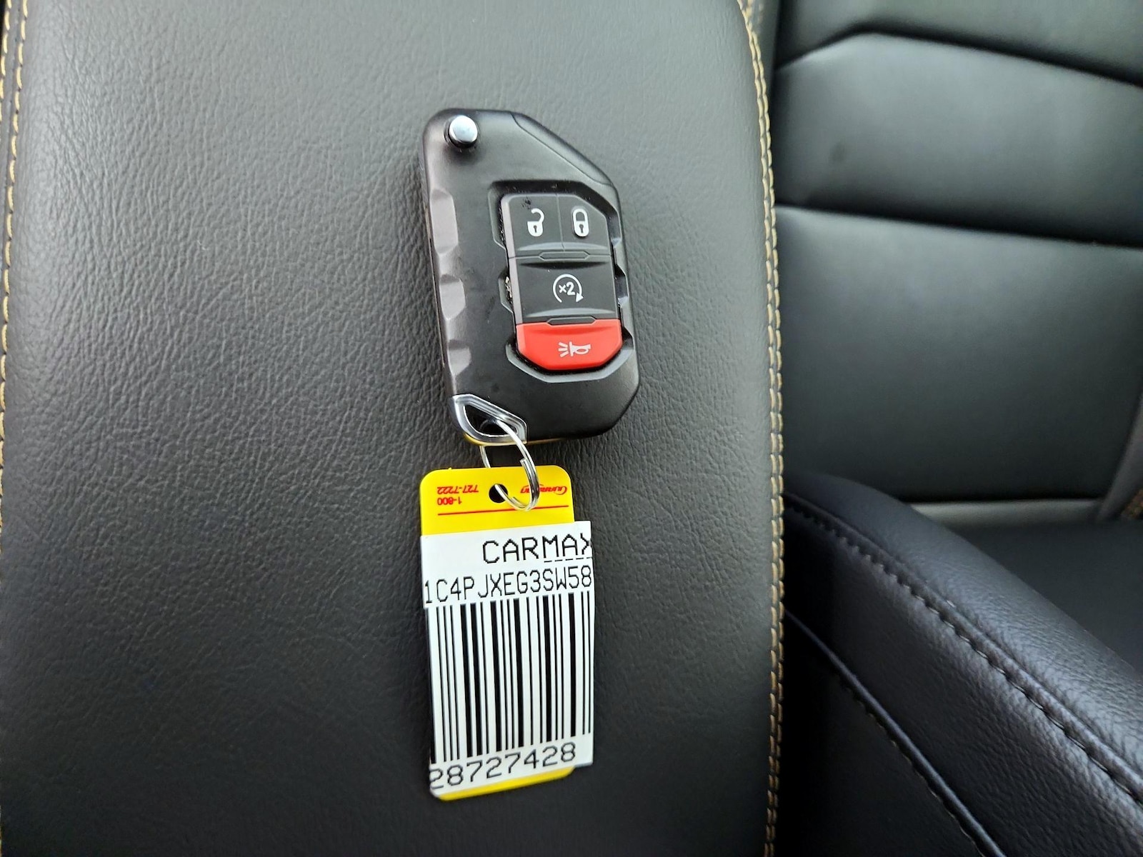 2025 Jeep Wrangler 4-Door Sahara - Photo 24