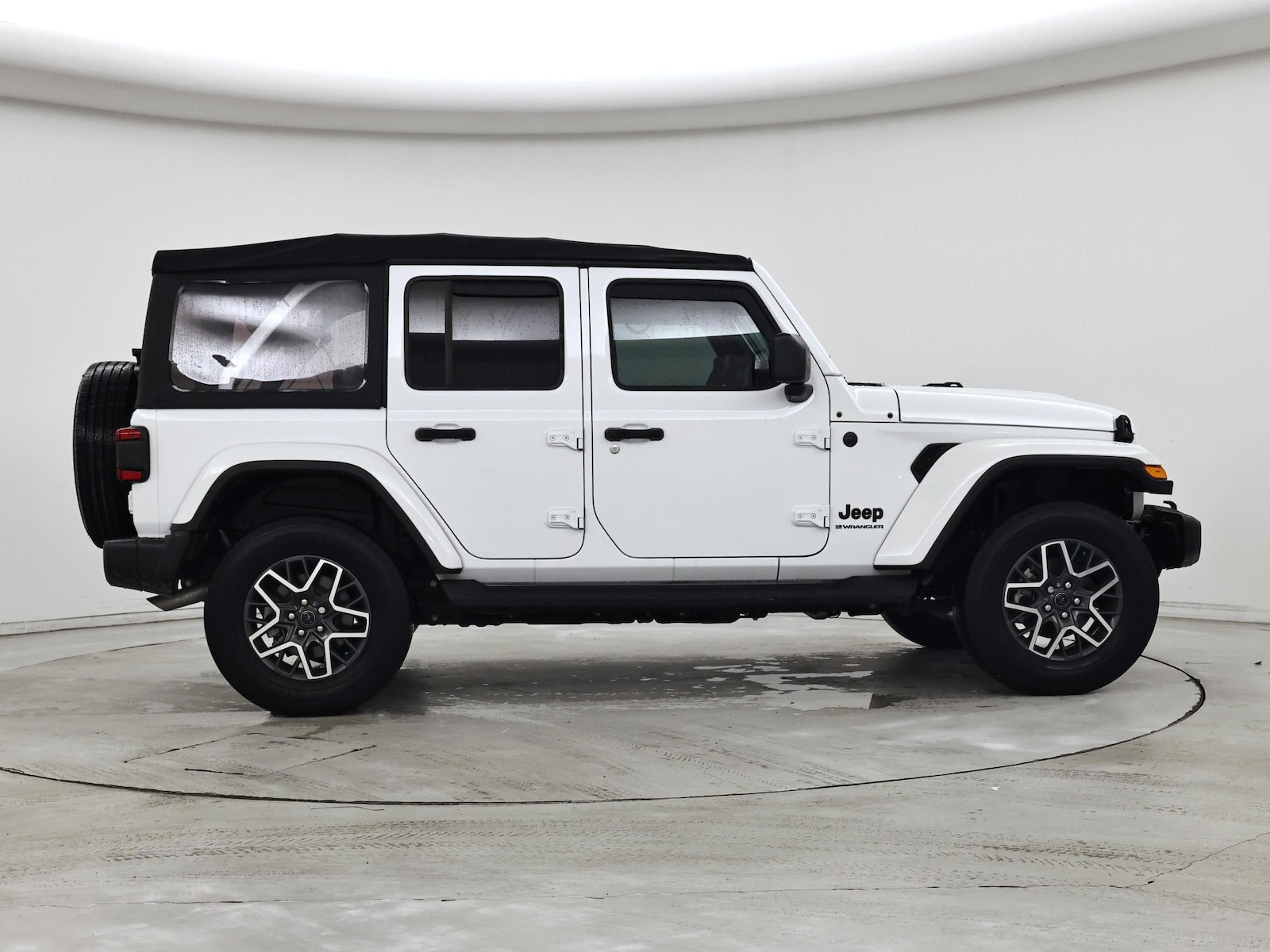 2025 Jeep Wrangler 4-Door Sahara - Photo 8
