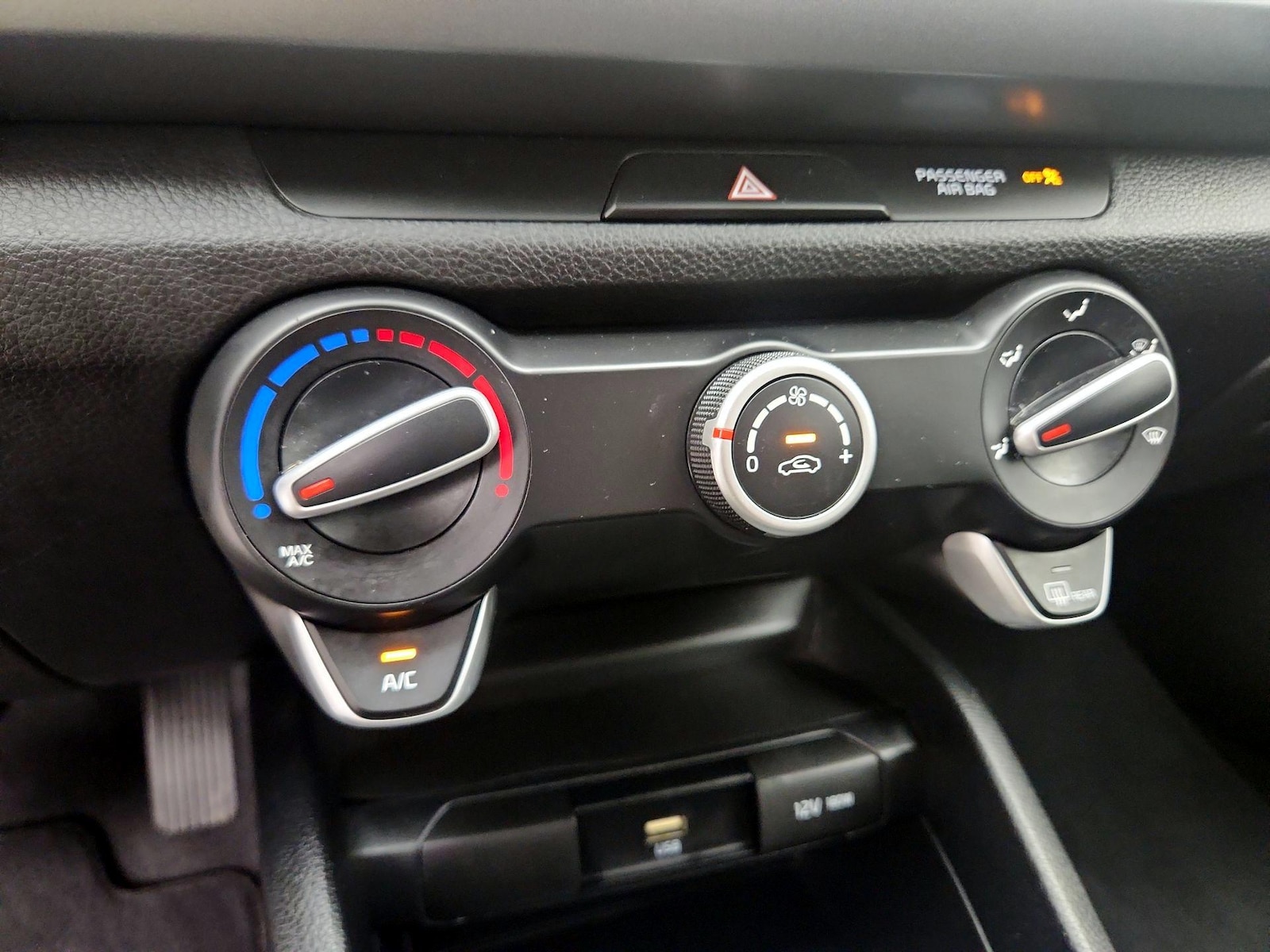 2022 Kia Rio S - Photo 17
