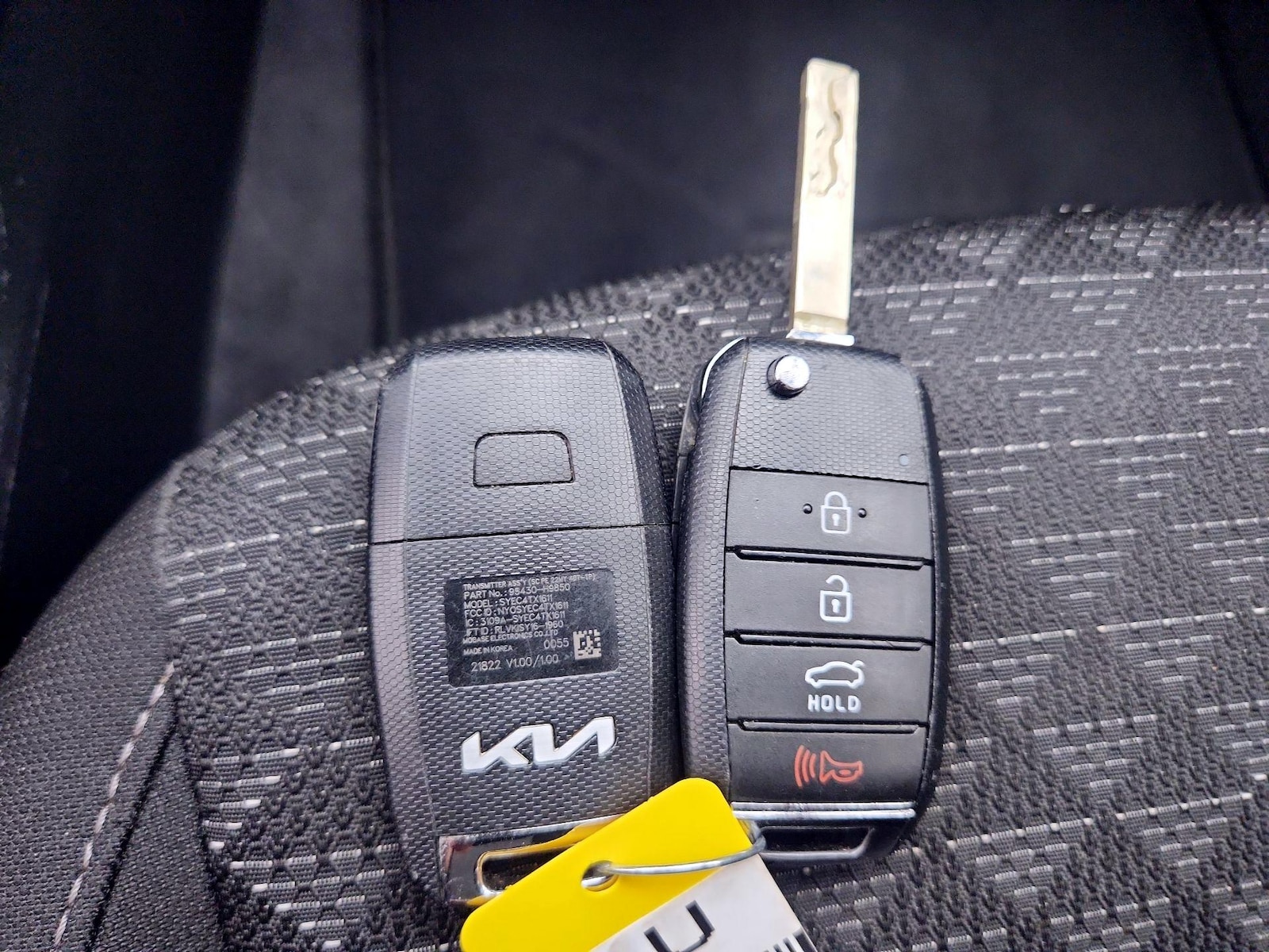 2022 Kia Rio S - Photo 23