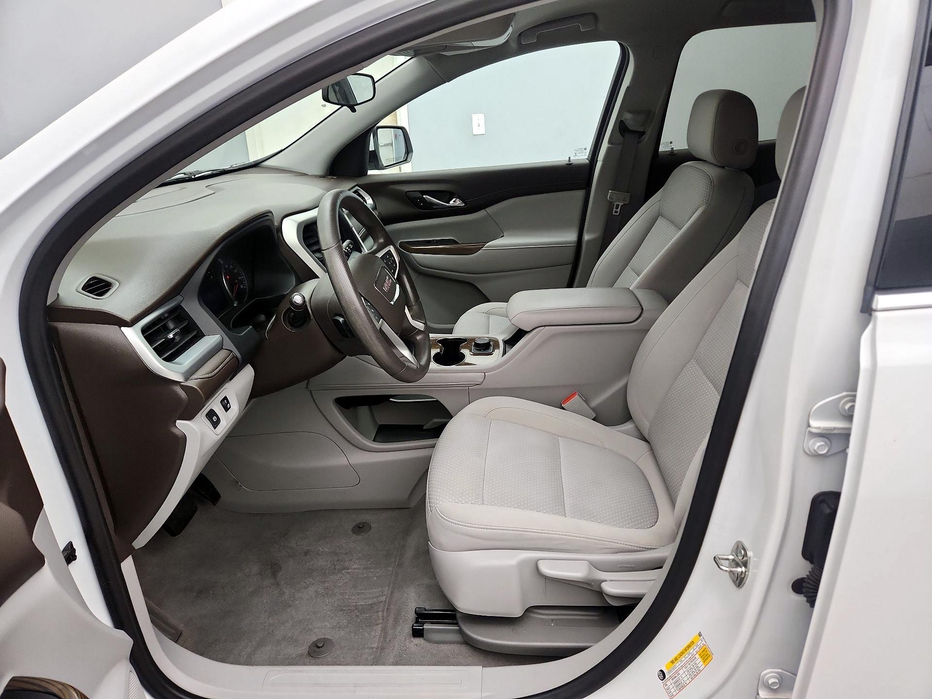 Thumbnail: 2022 GMC Acadia - 11
